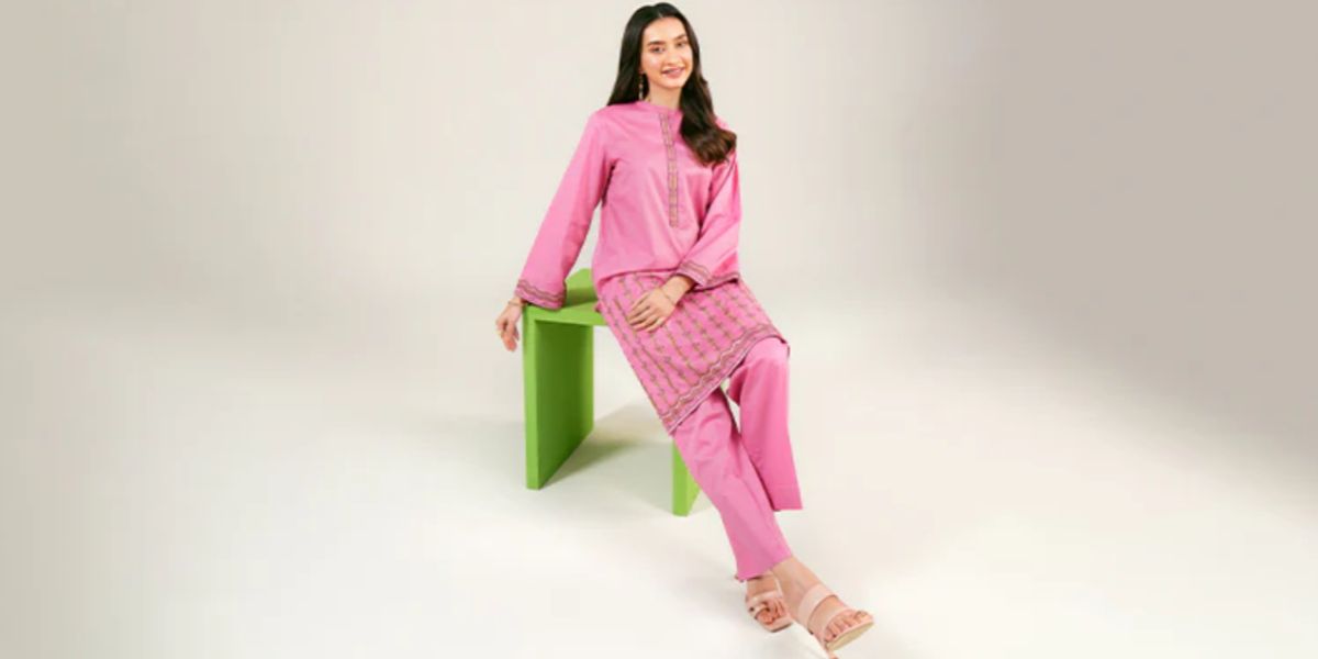 Readymade Pakistani Suits Online in UAE