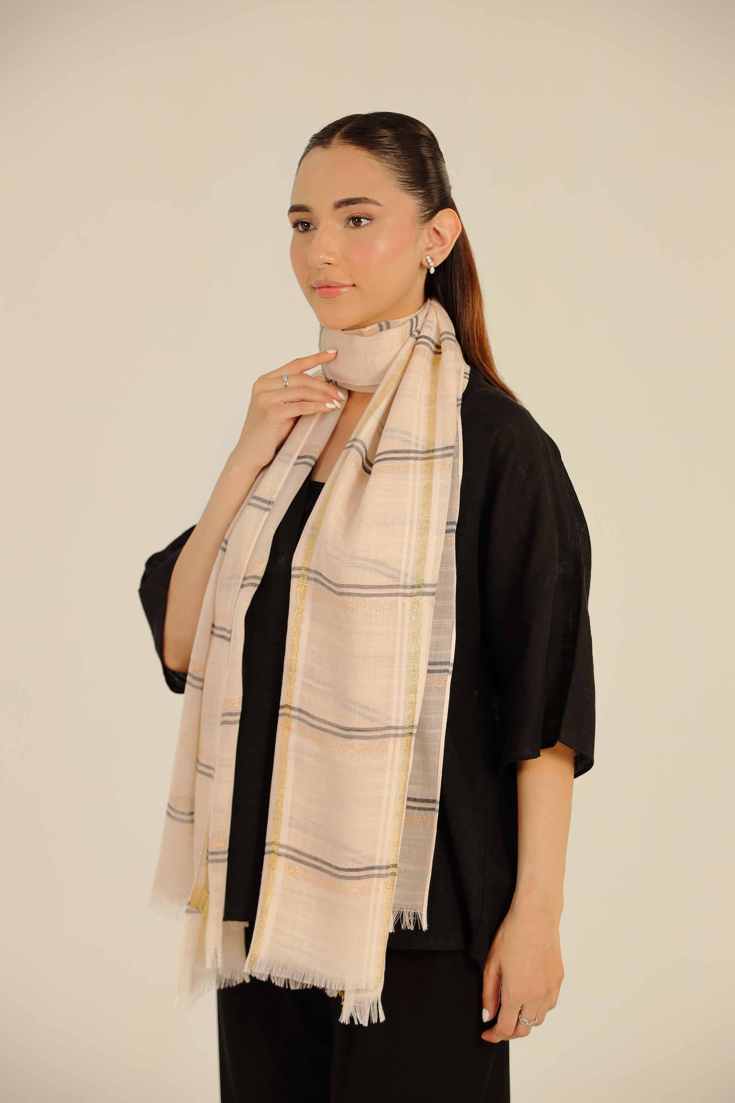 White Women Shawl - 439662112