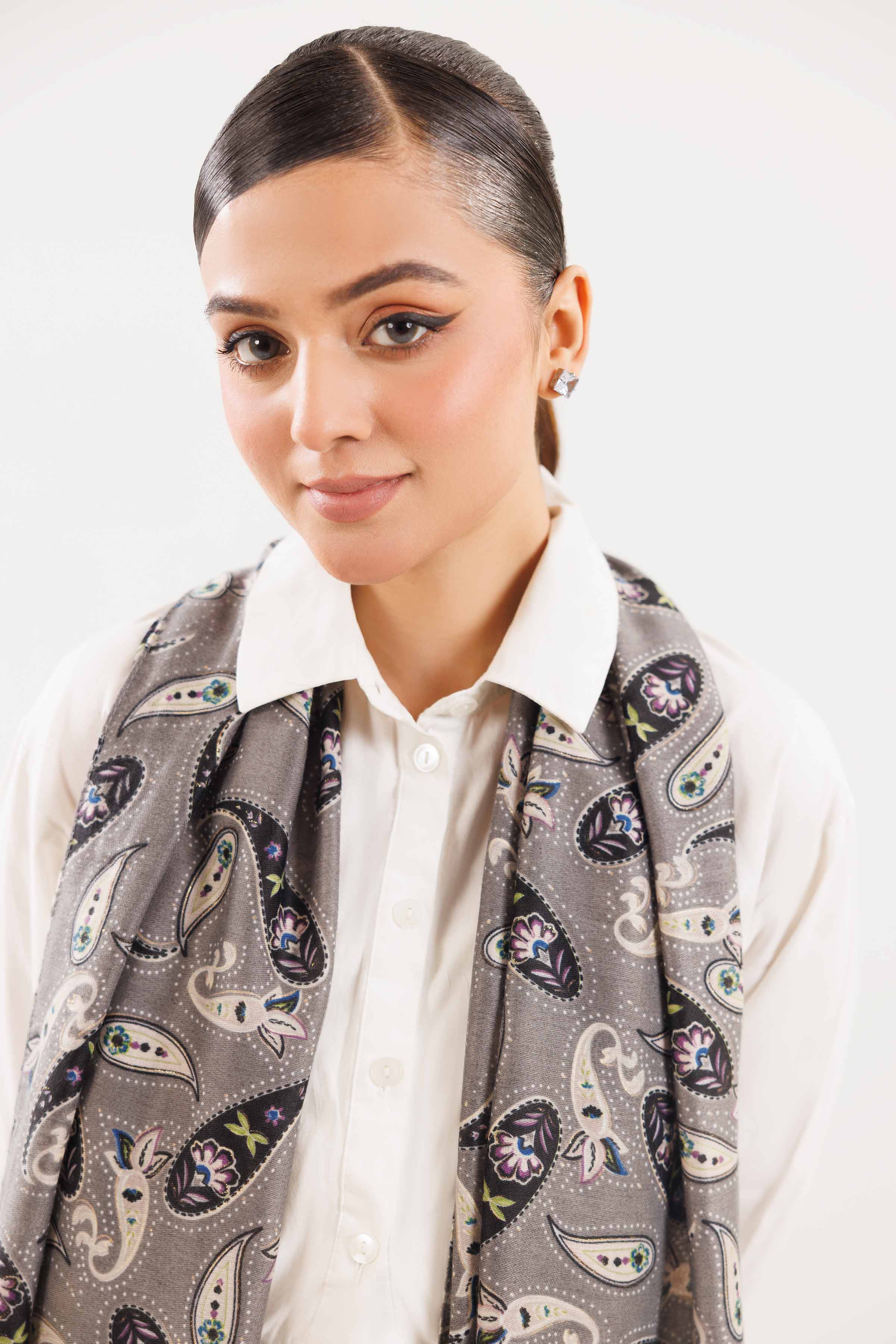 Grey Women Scarf - 442752111