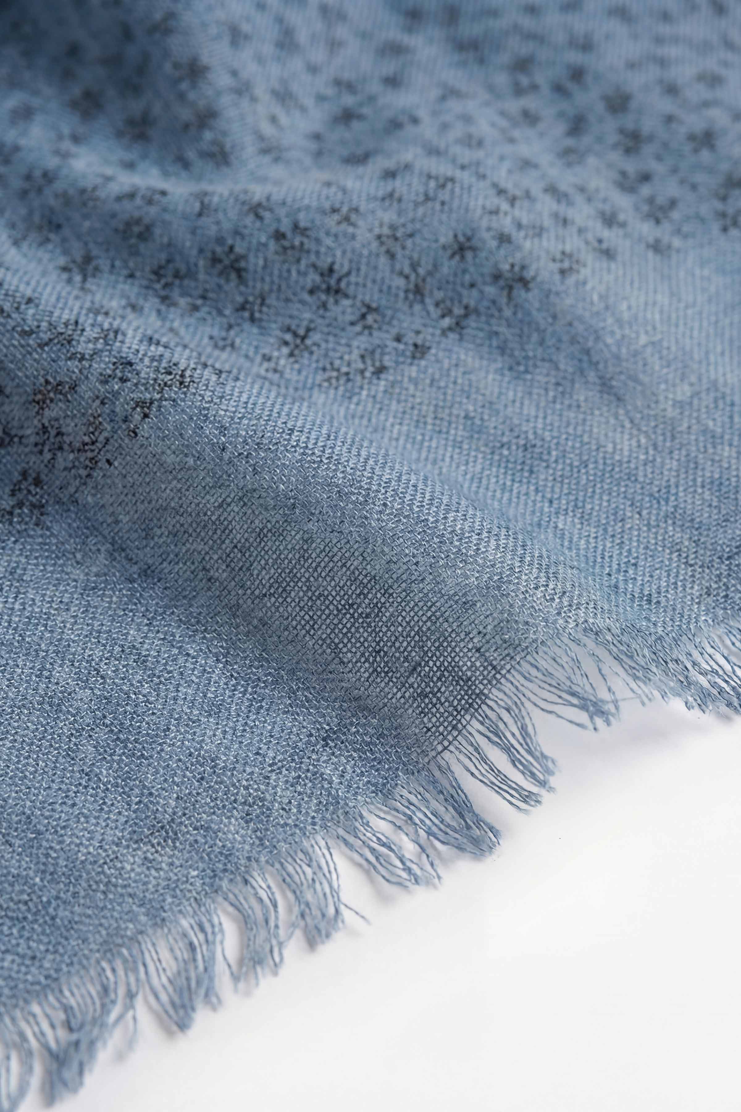 Blue Women Scarf - 447352108