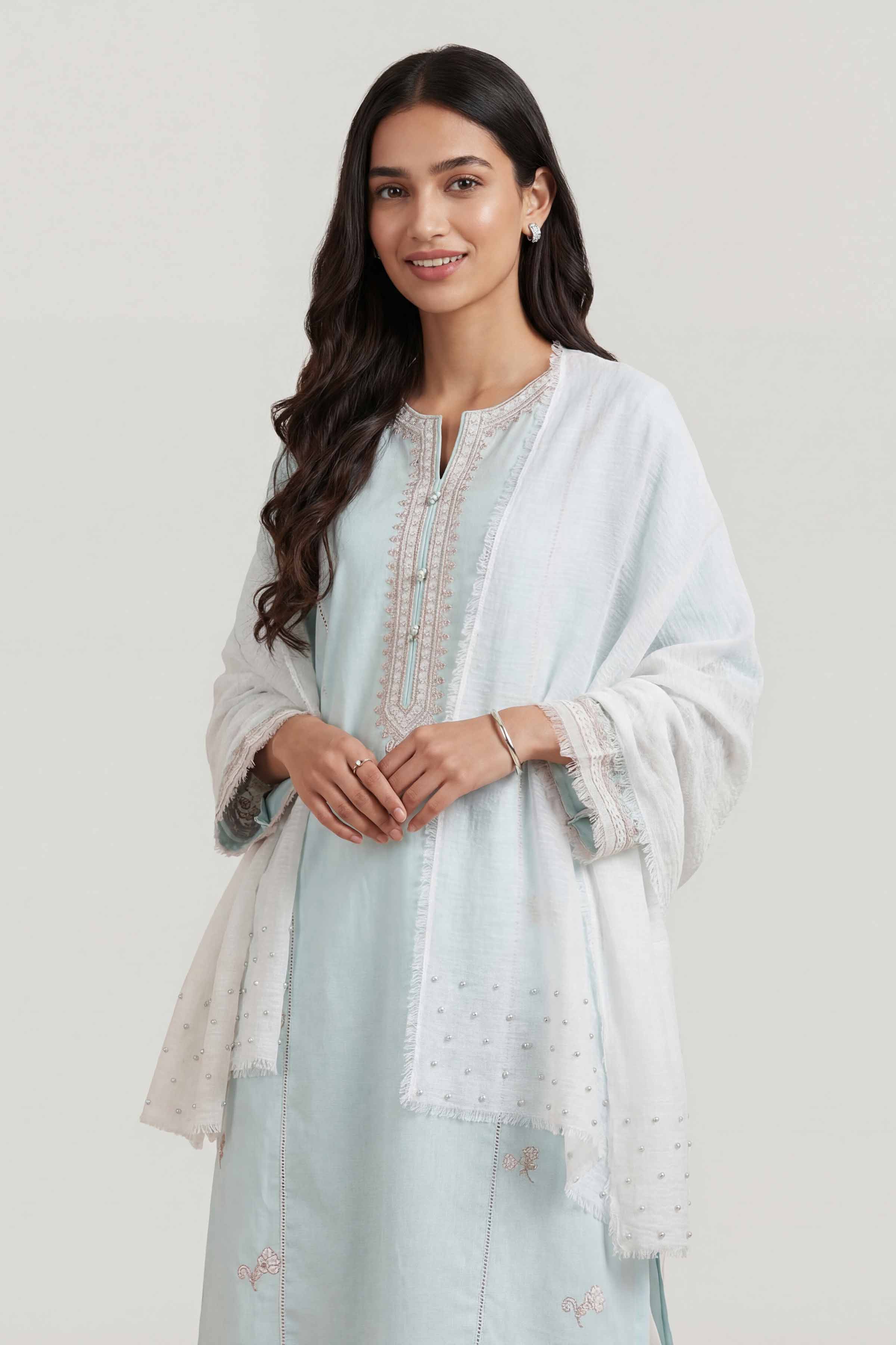 White Women Scarf - 447362112