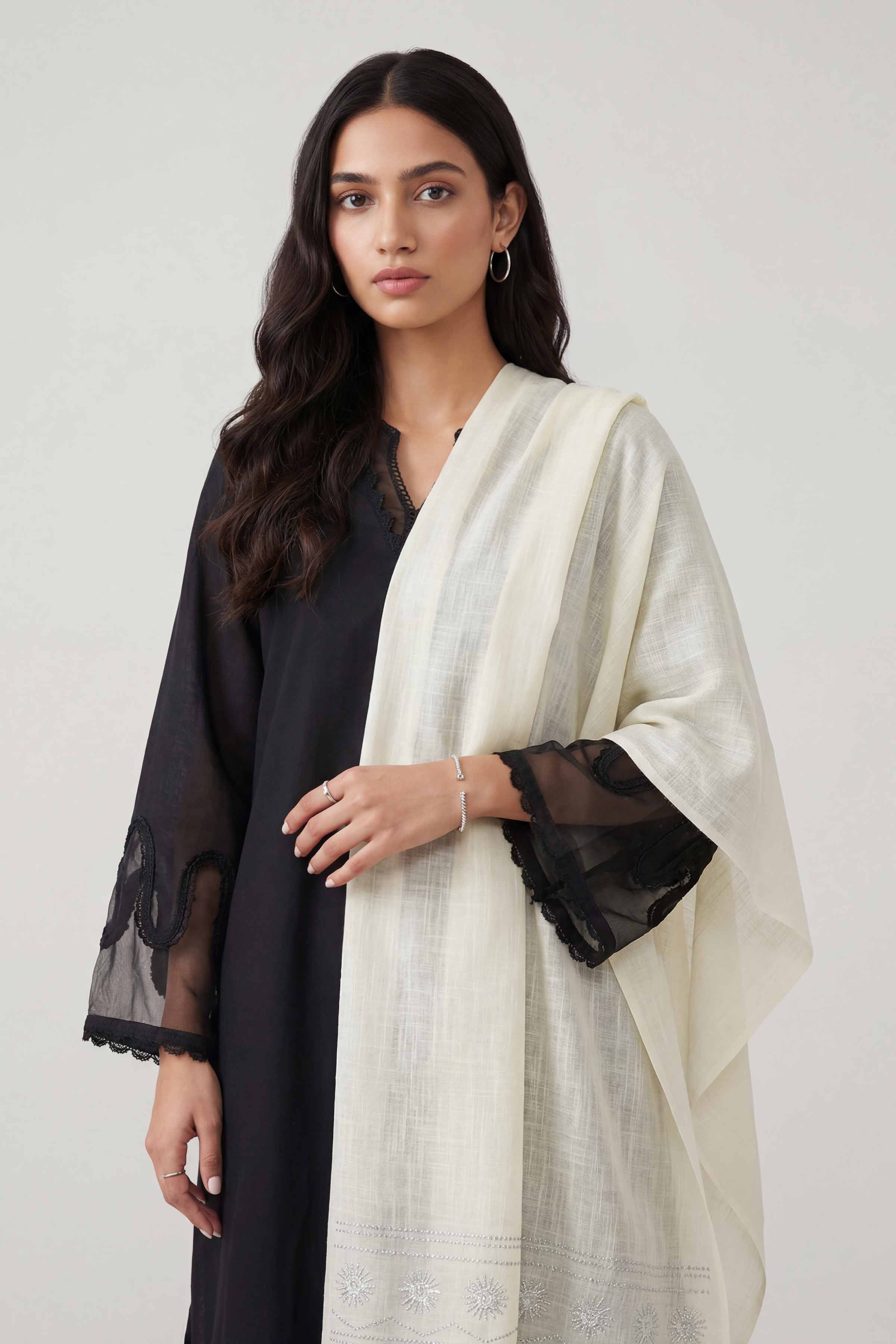 Off White Women Scarf - 447392107