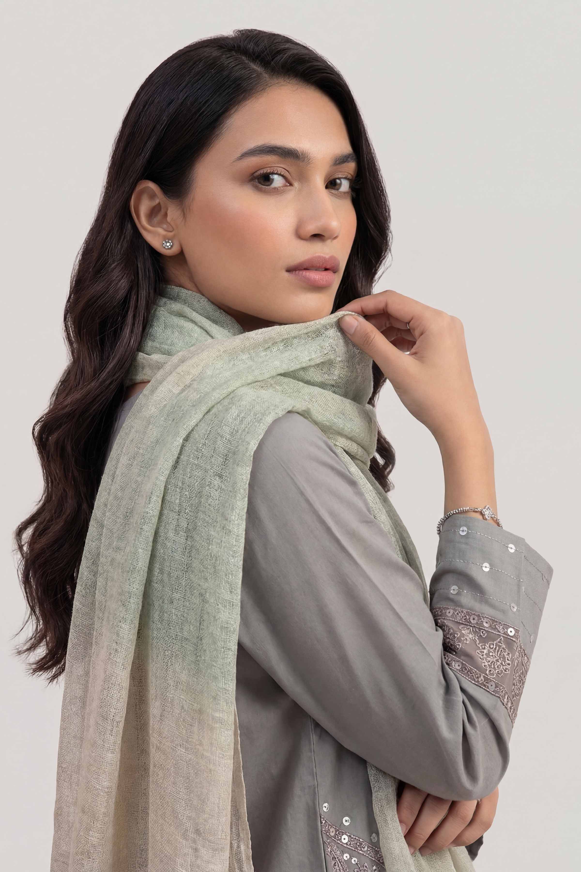 Grey Women Scarf - 447402111