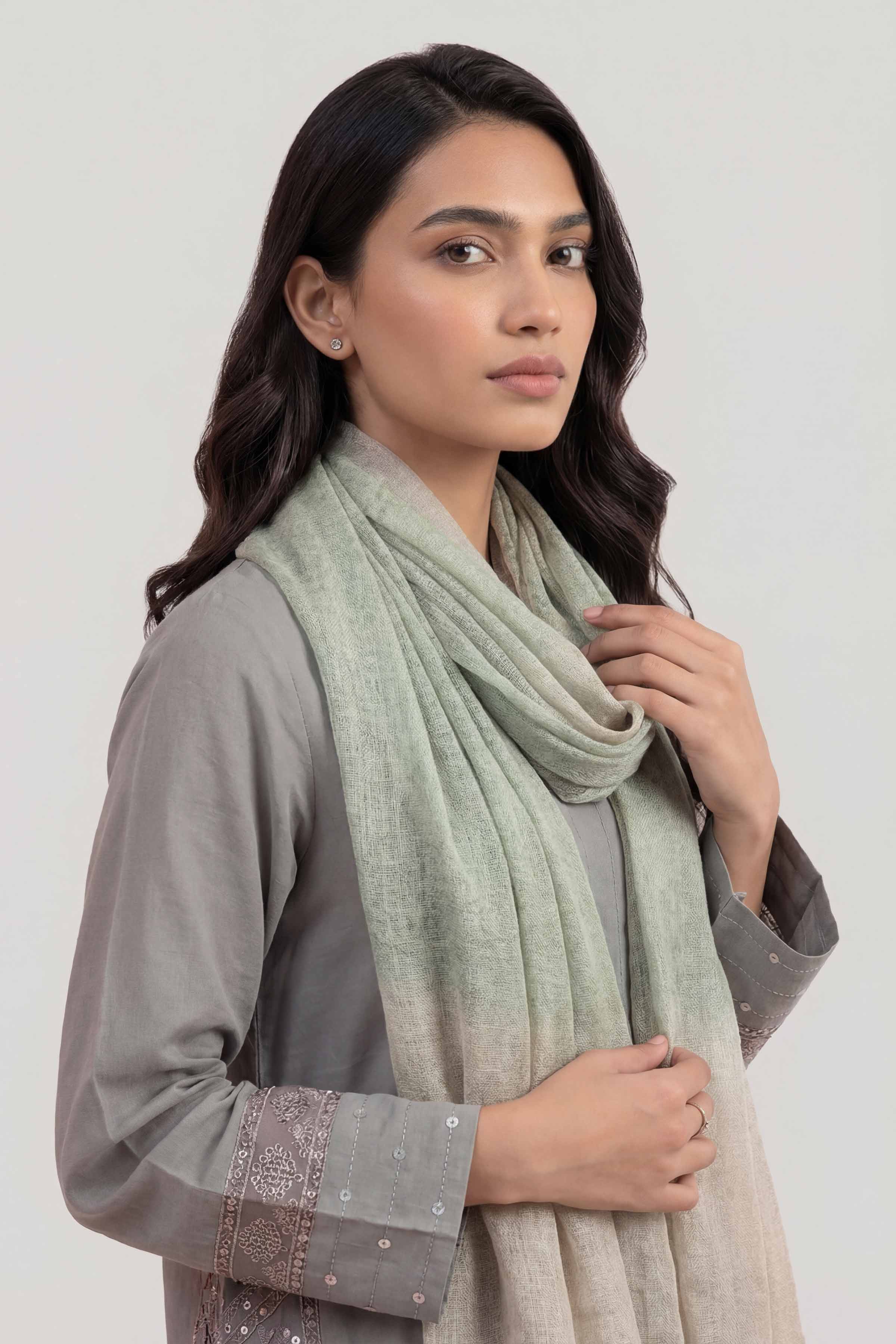 Grey Women Scarf - 447402111