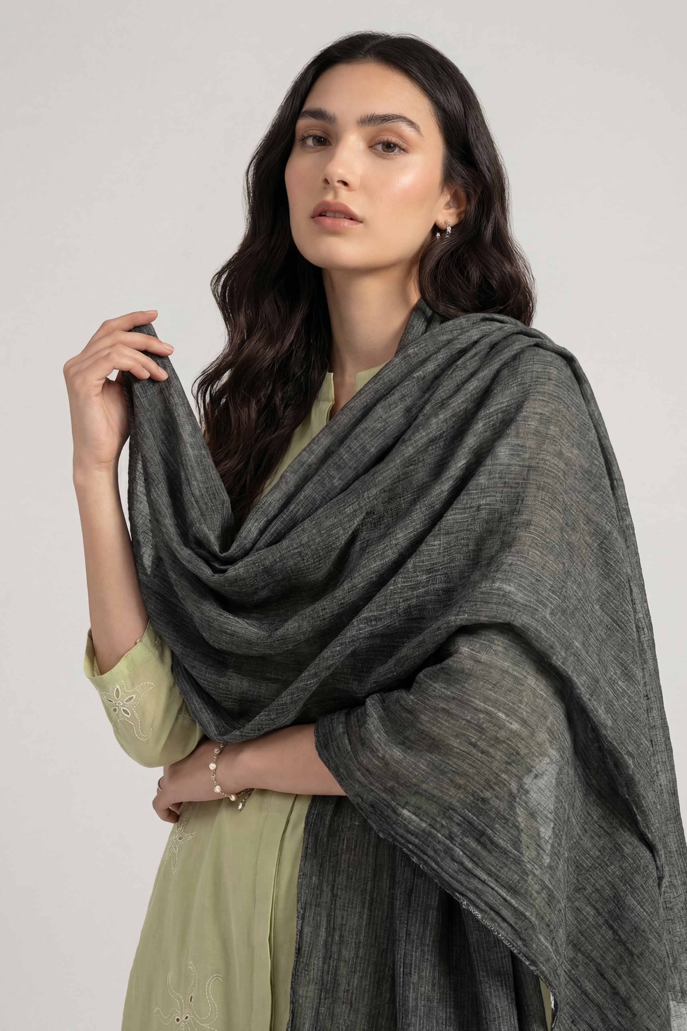 Black Women Scarf - 447422103