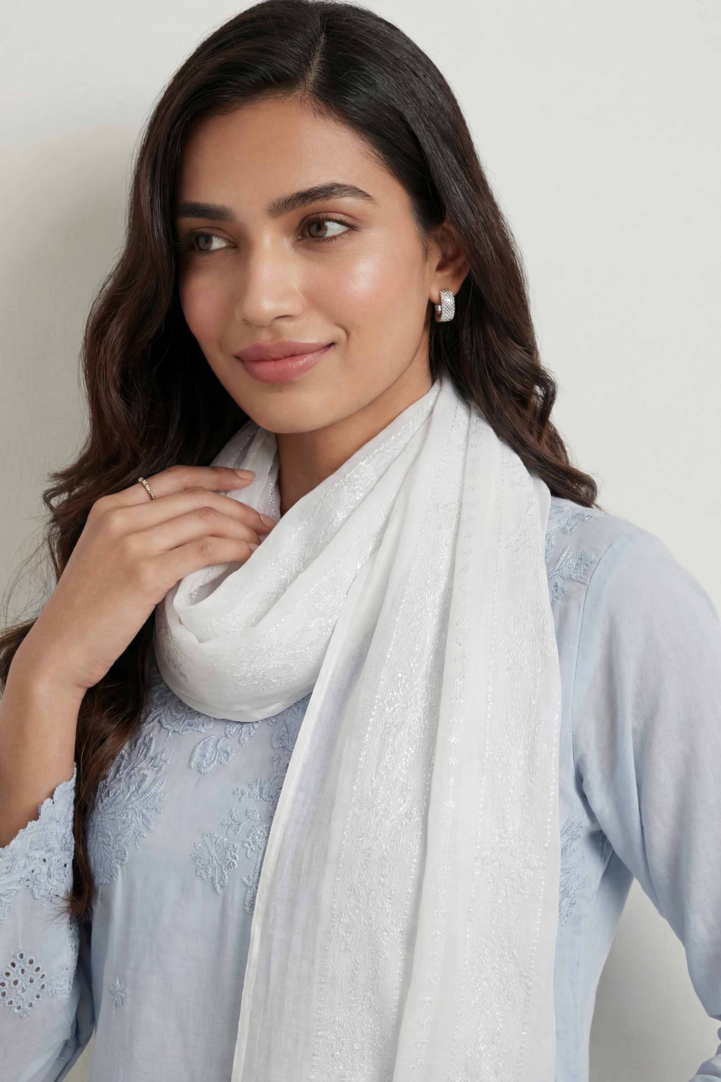 White Women Scarf - 447492112