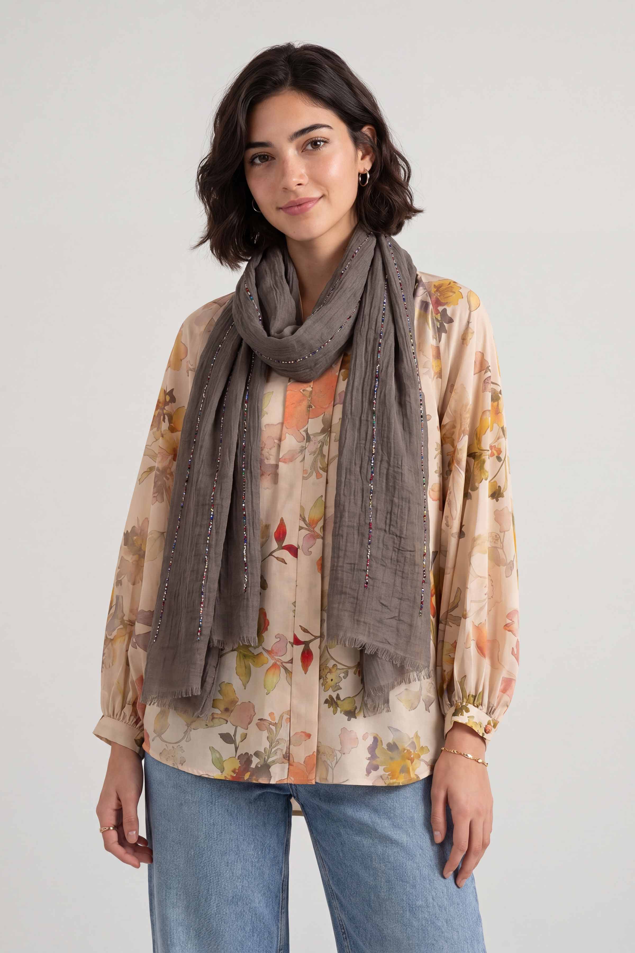 Green Women Scarf - 447532104