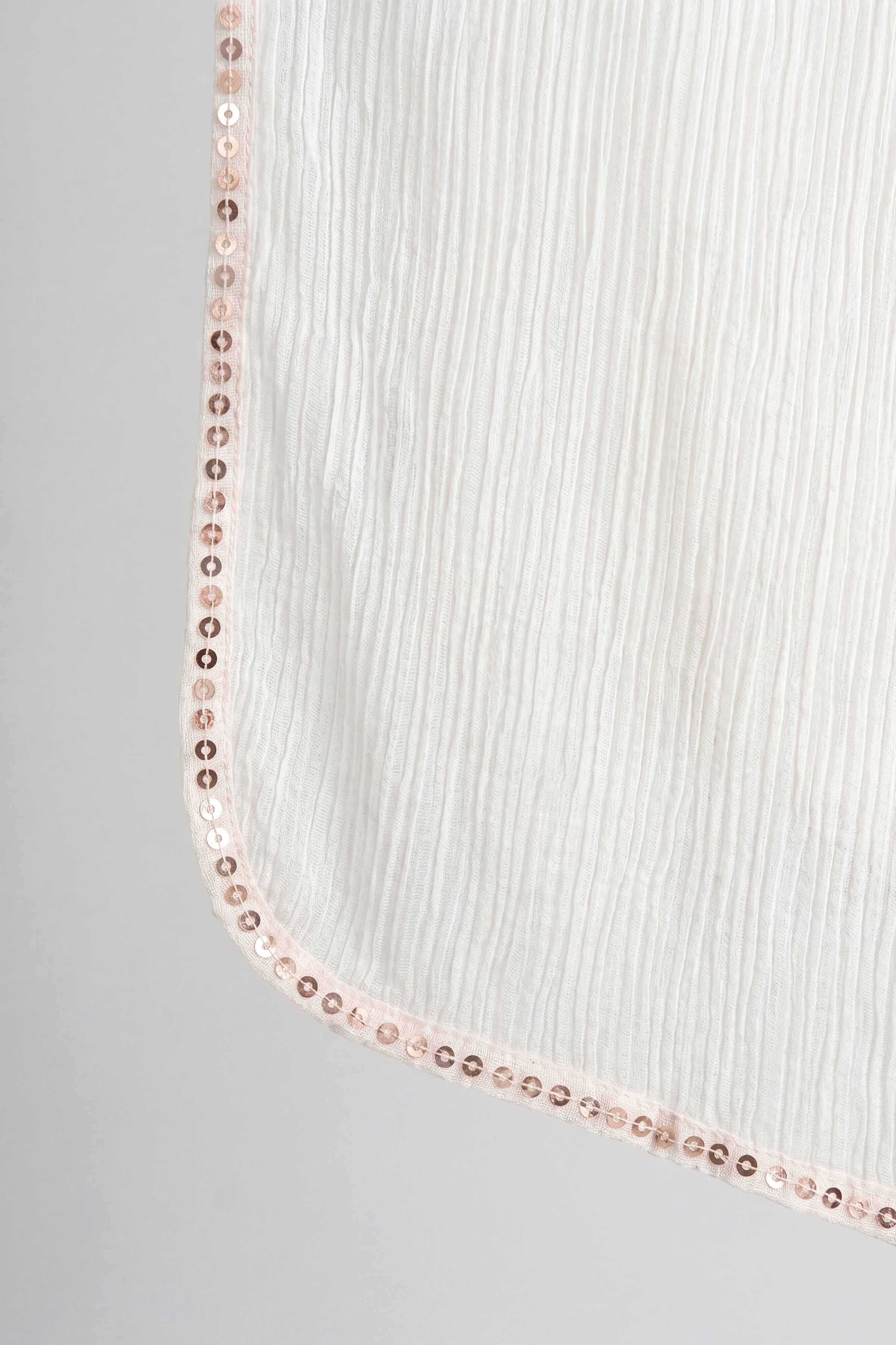 White Women Scarf - 447542112