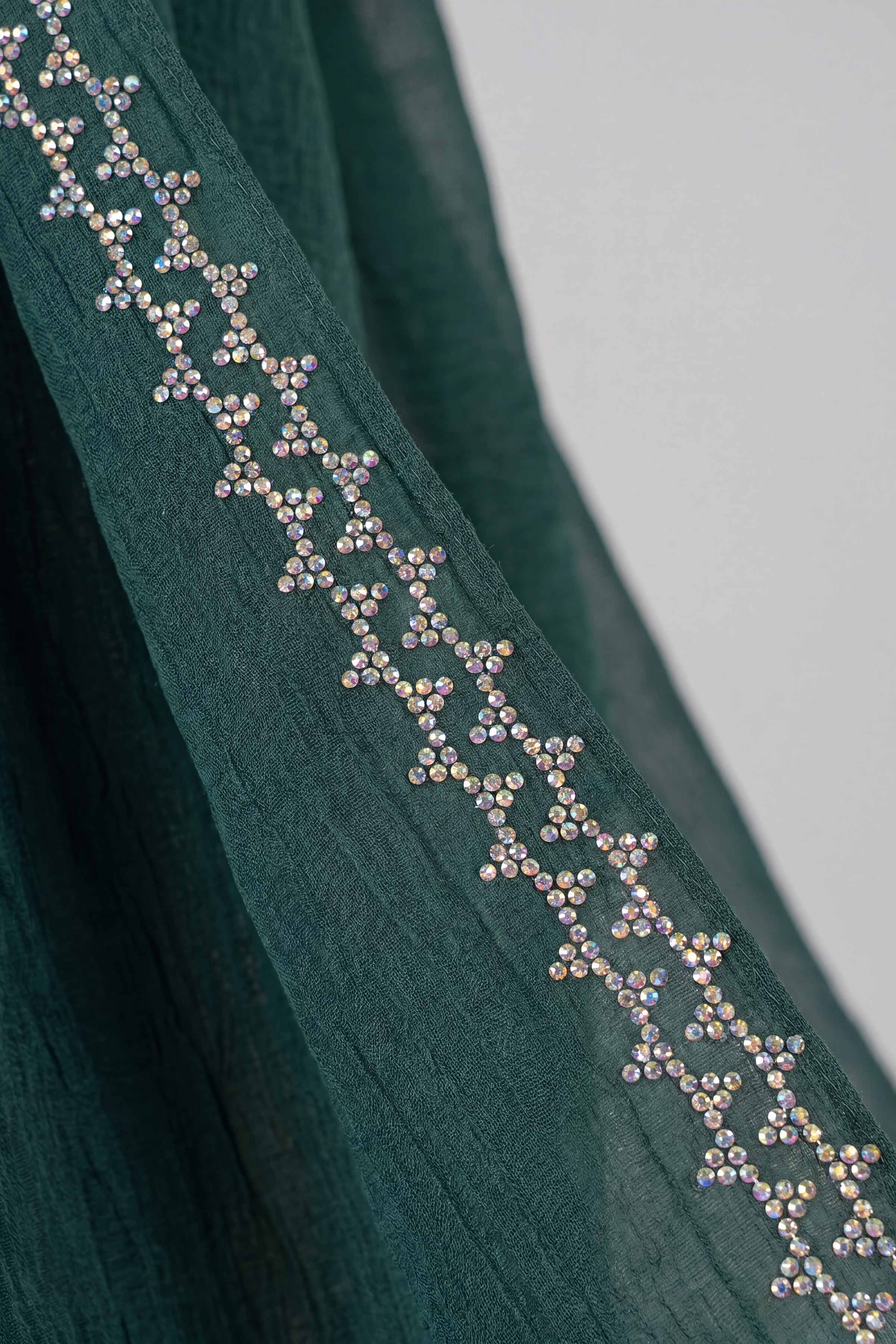Green Women Scarf - 447572104
