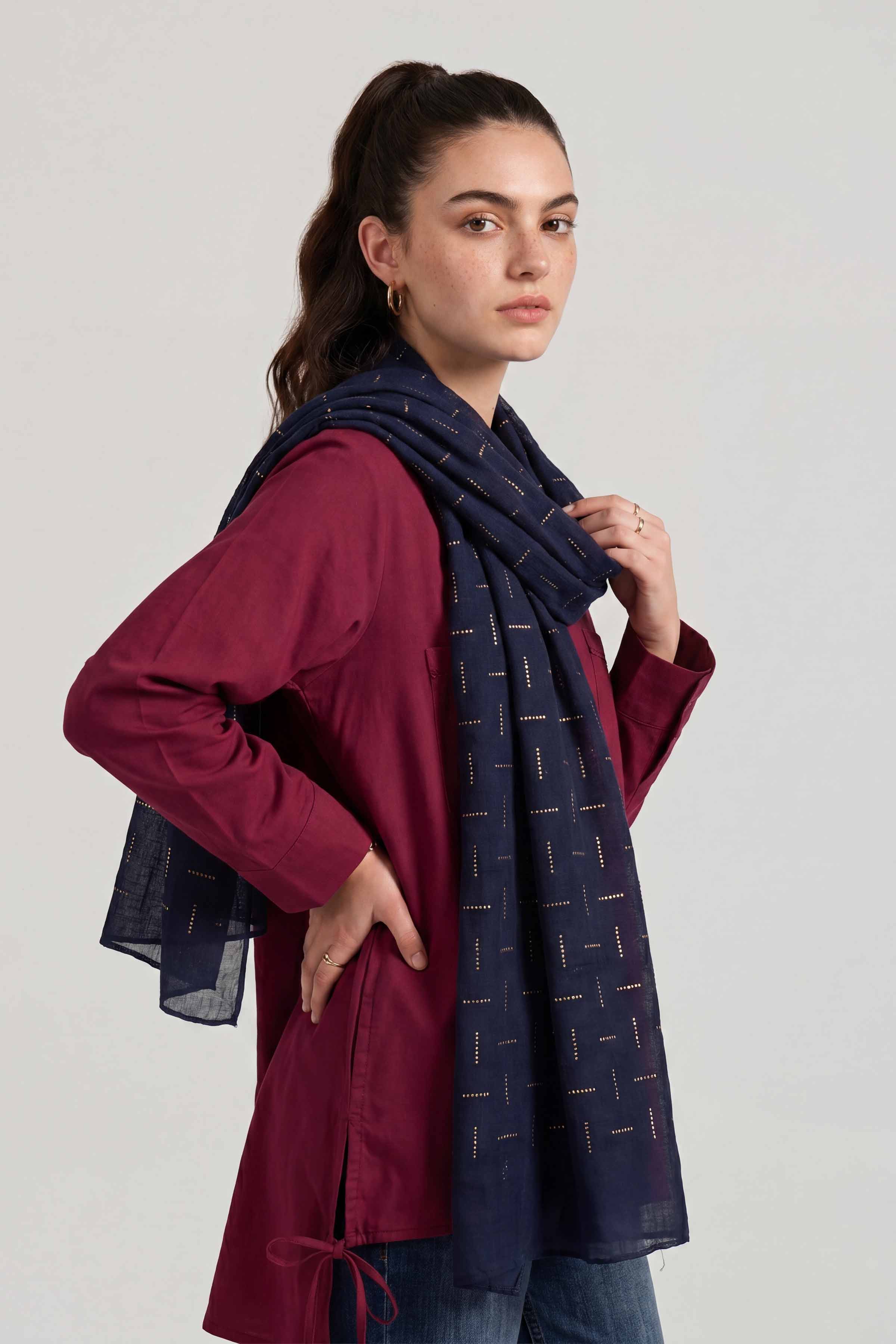 Black Women Scarf - 447582103