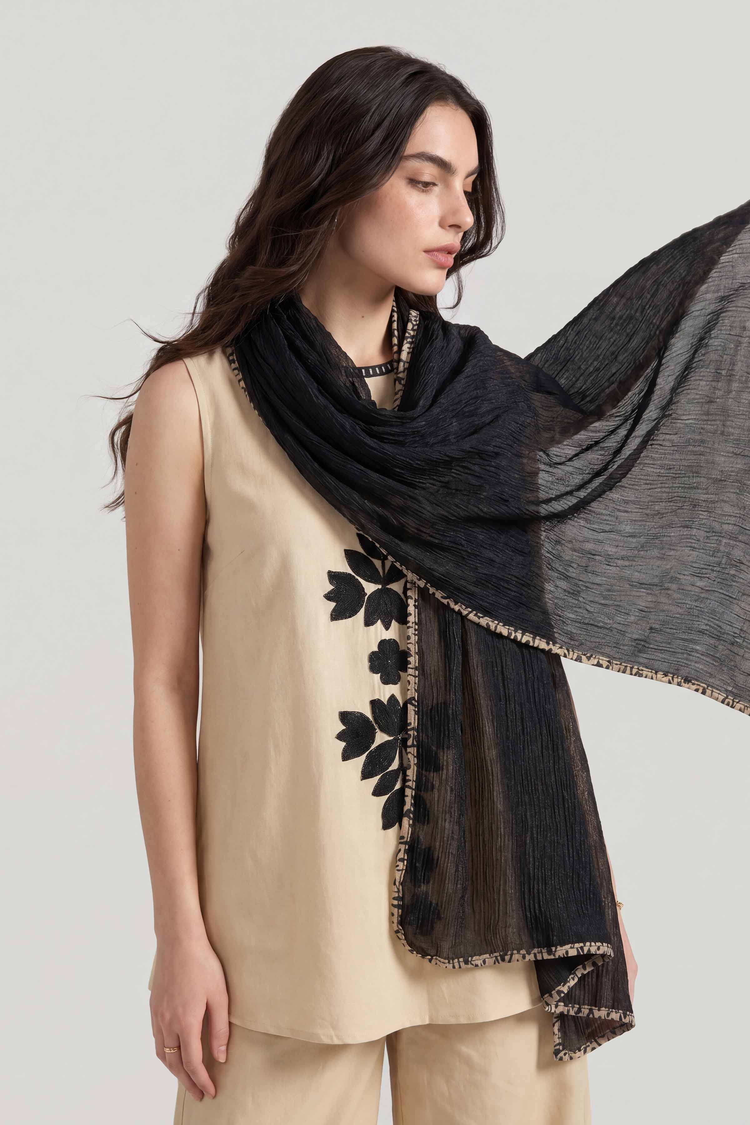 Black Women Scarf - 447672103