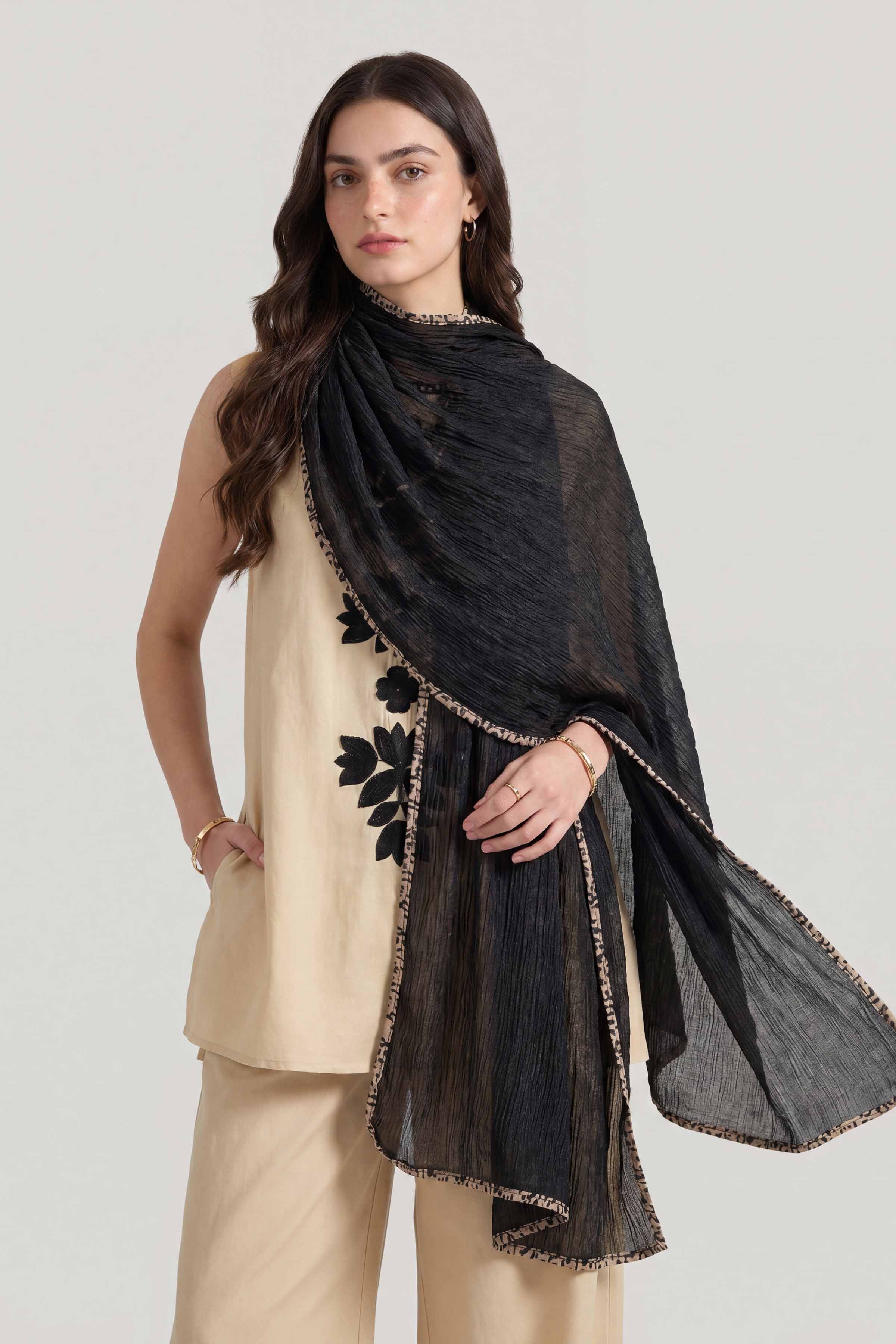 Black Women Scarf - 447672103