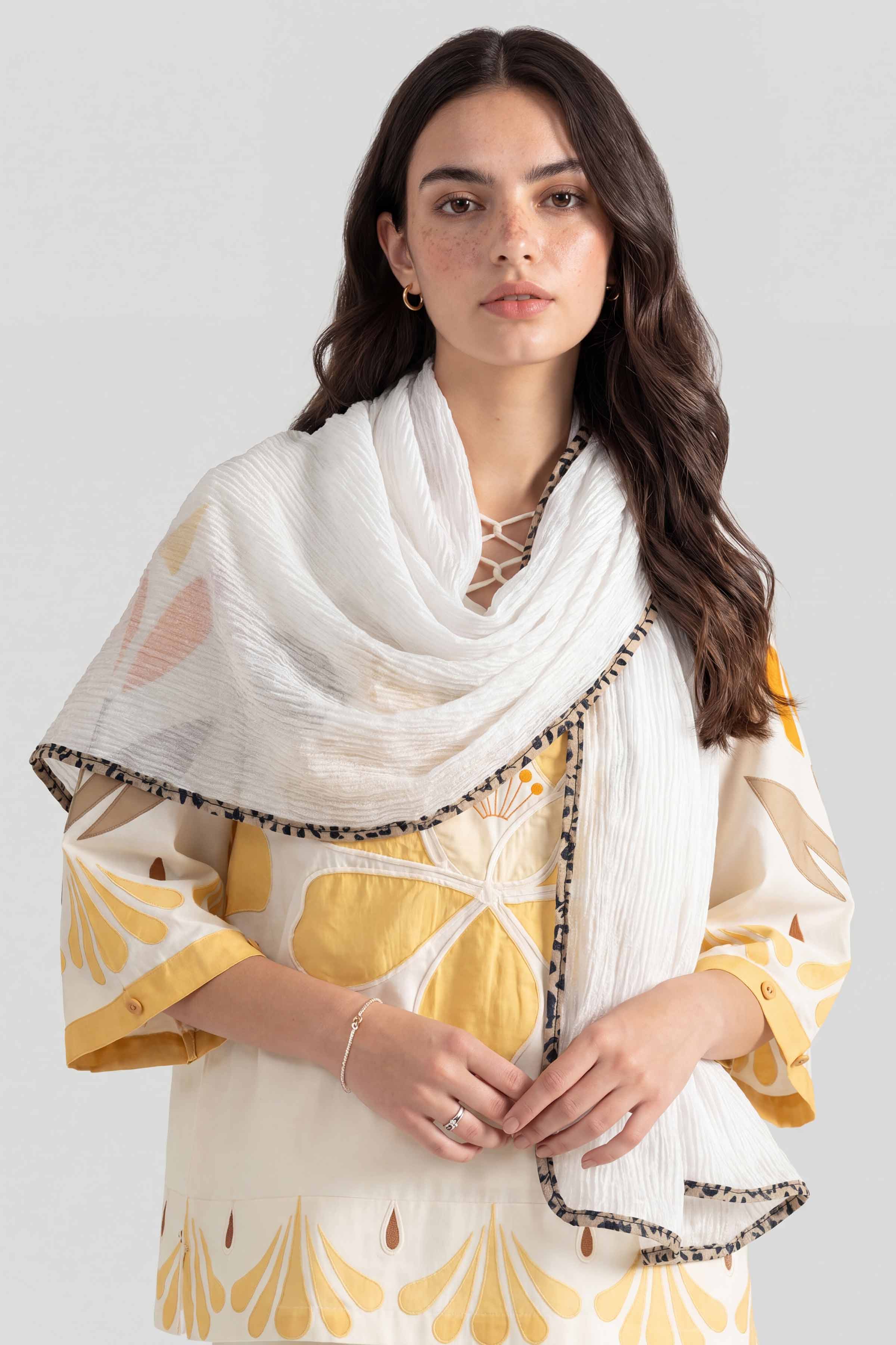 White Women Scarf - 447672112