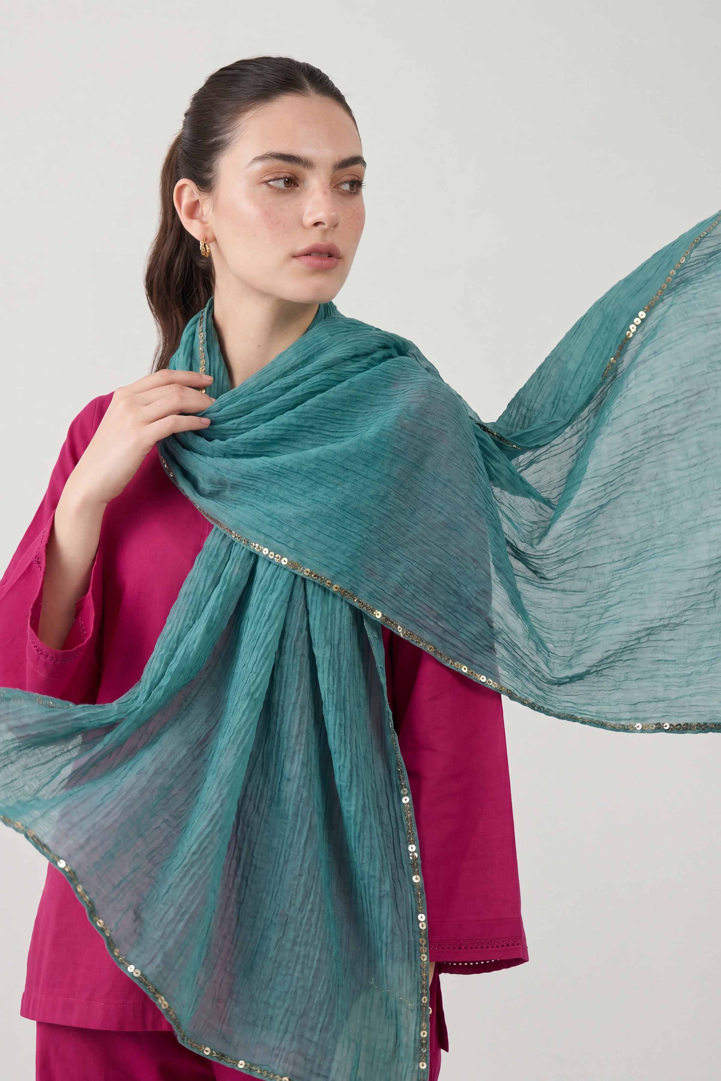 Green Women Scarf - 447862104