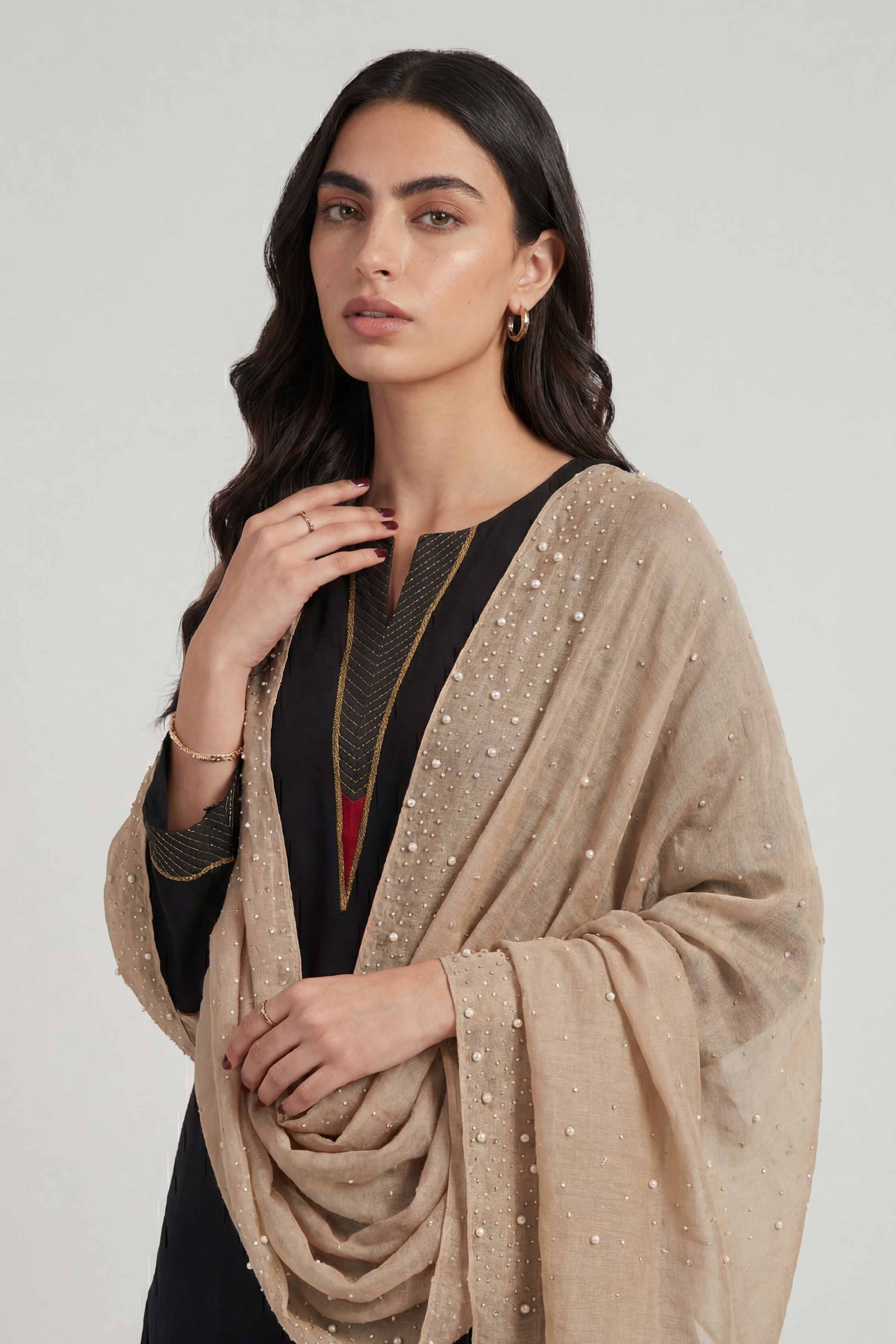 Camel Women Scarf - 72070987