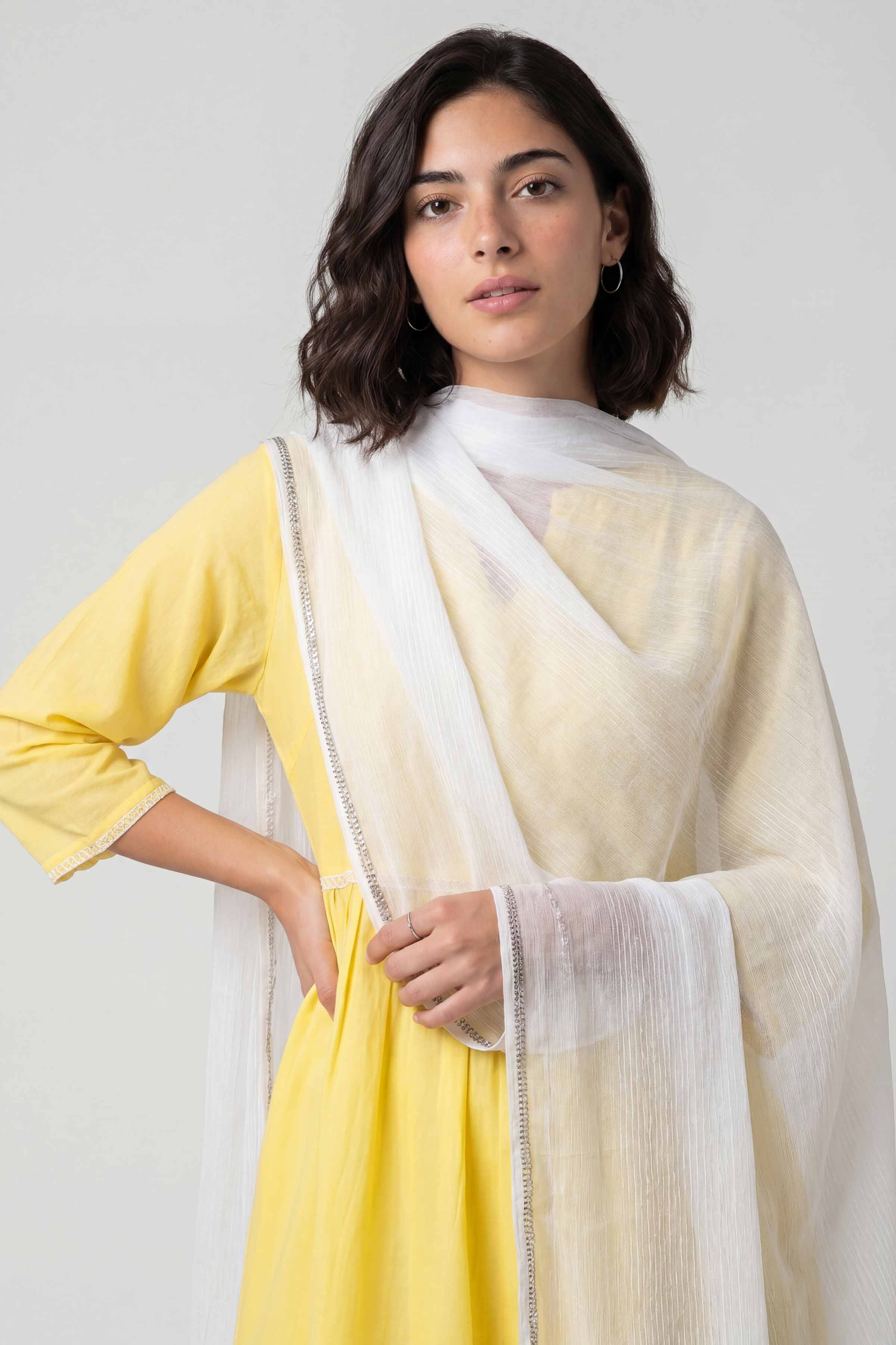 Off White Women Scarf - 448202107