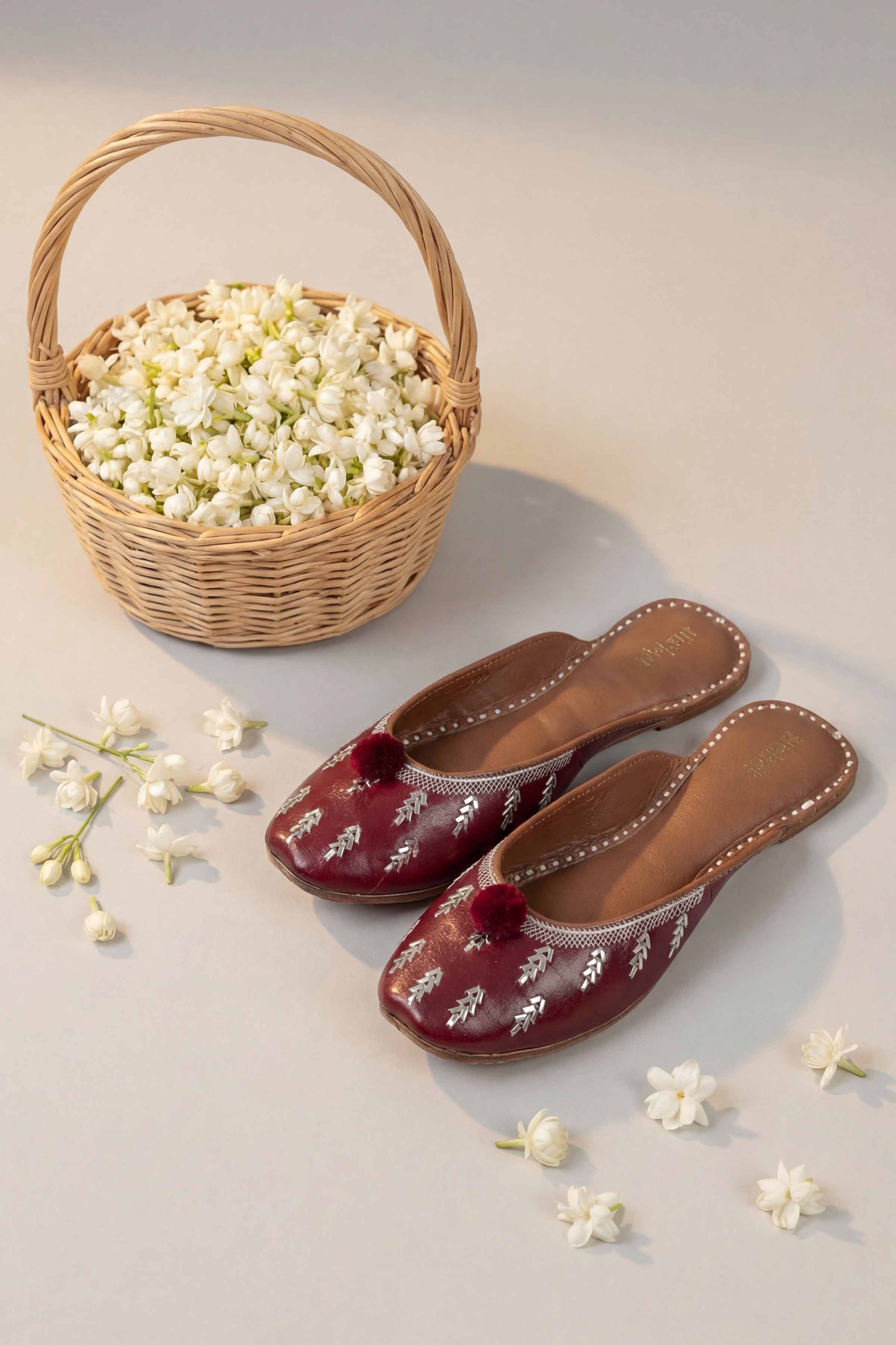 Maroon Khussa-1596983722