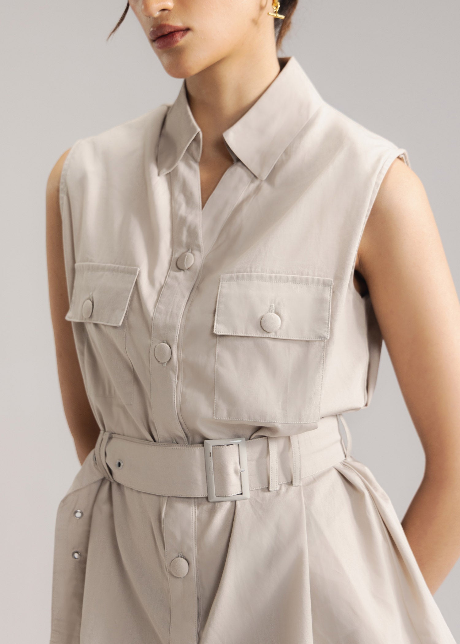 Button Down Sleeveless Shirt- WS26-44