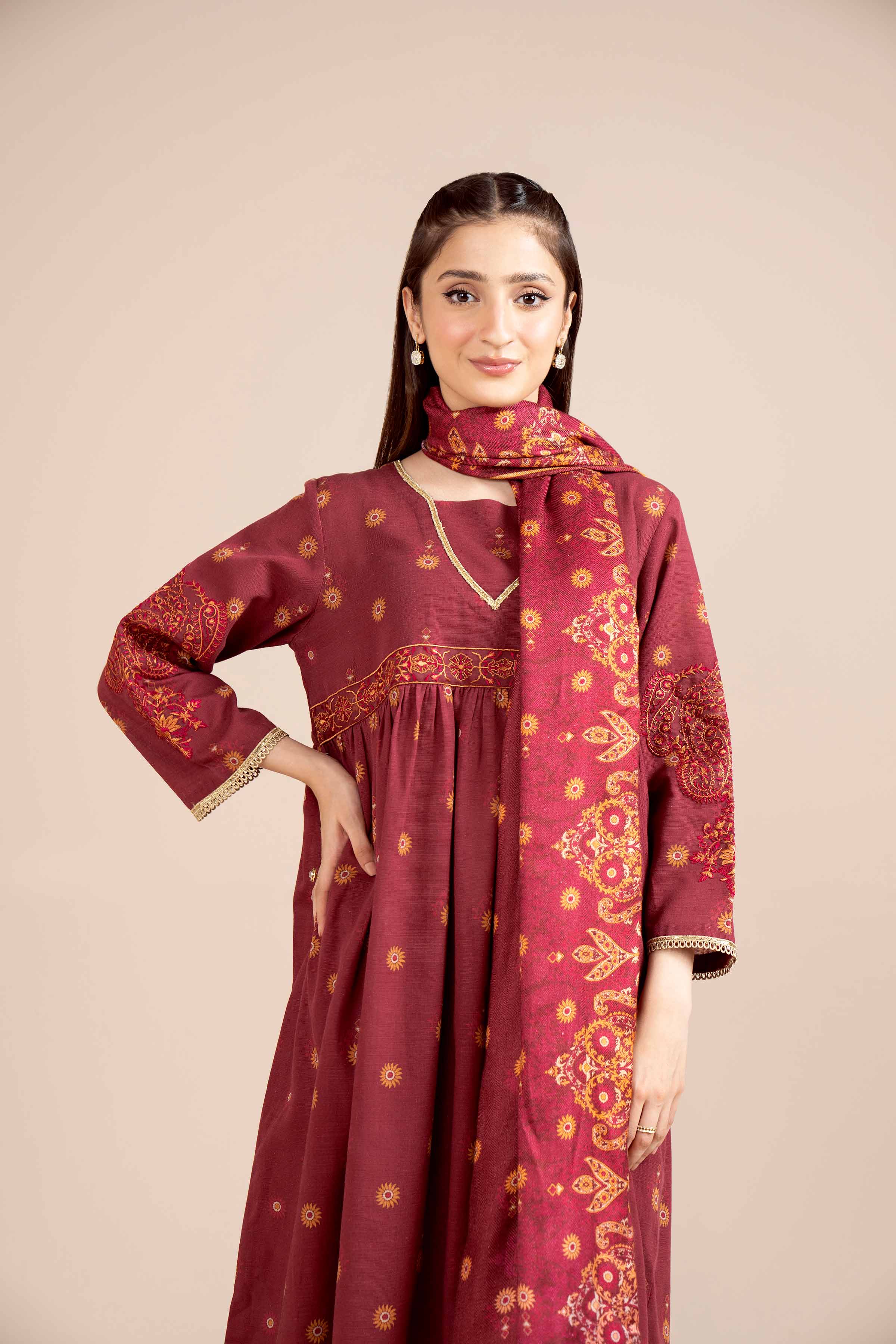 2 Piece - Printed Embroidered Suit - 42404077