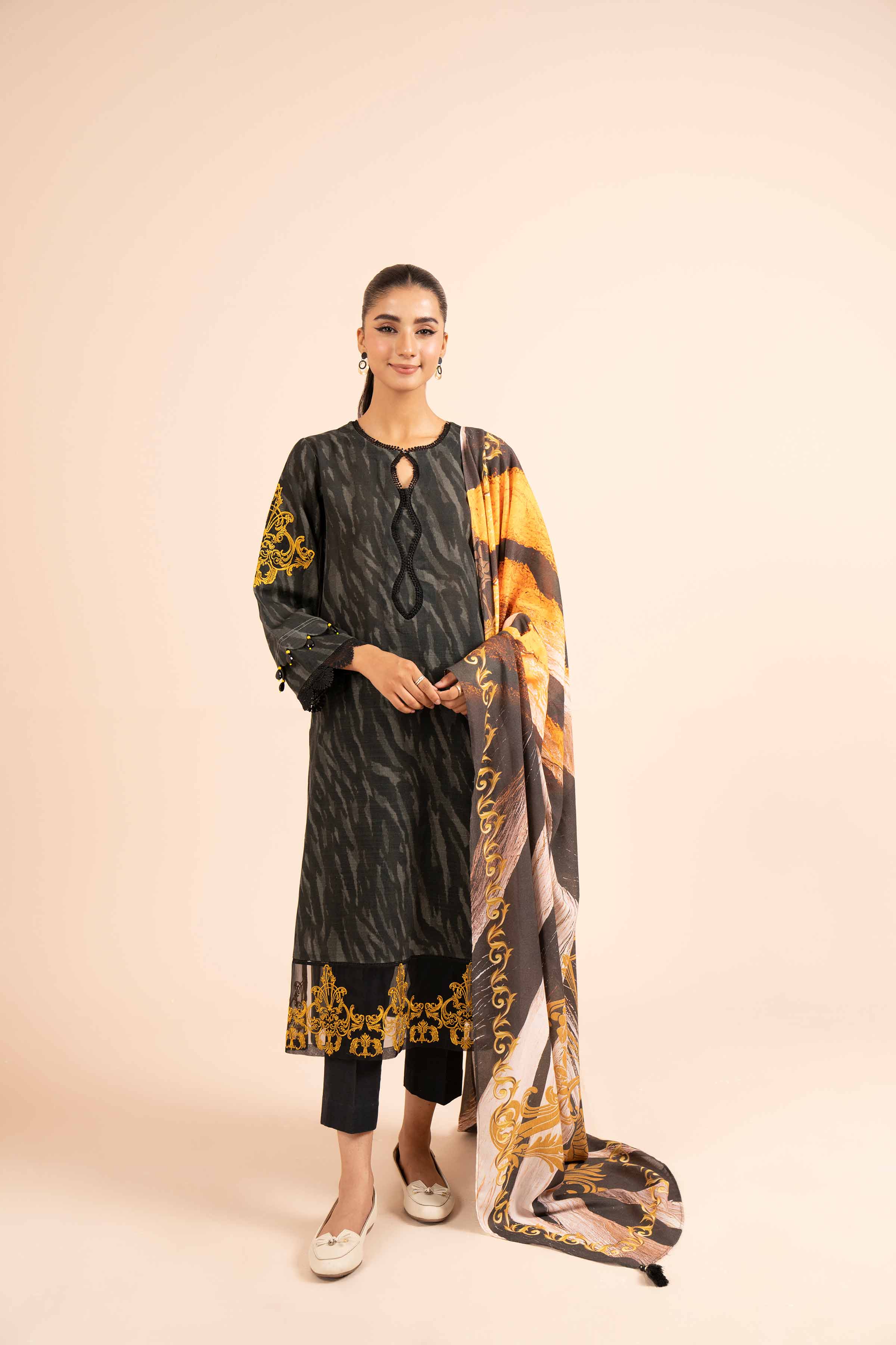 2 Piece - Printed Embroidered Suit - 42404087