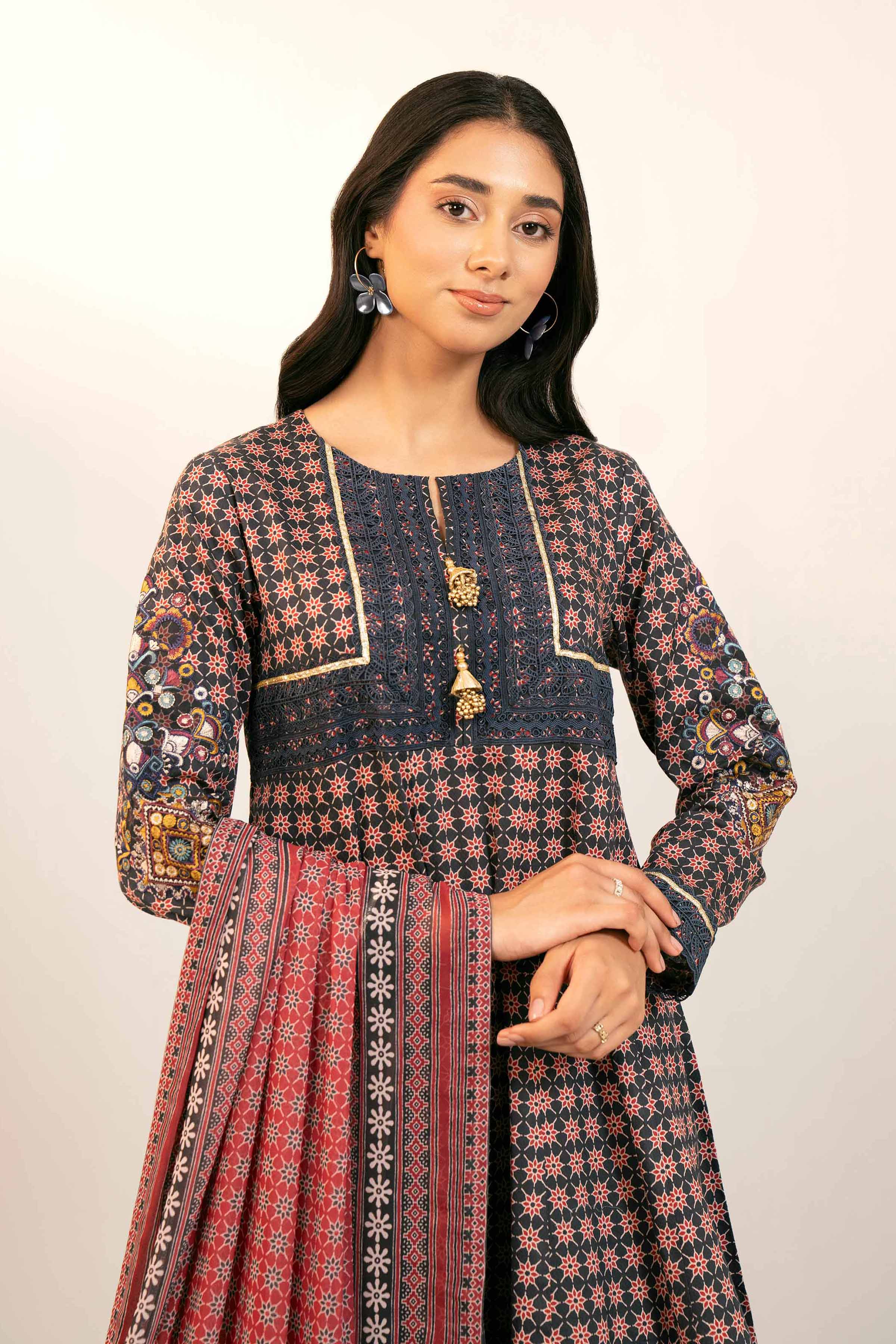 3 Piece - Printed Embroidered Suit - 42404145