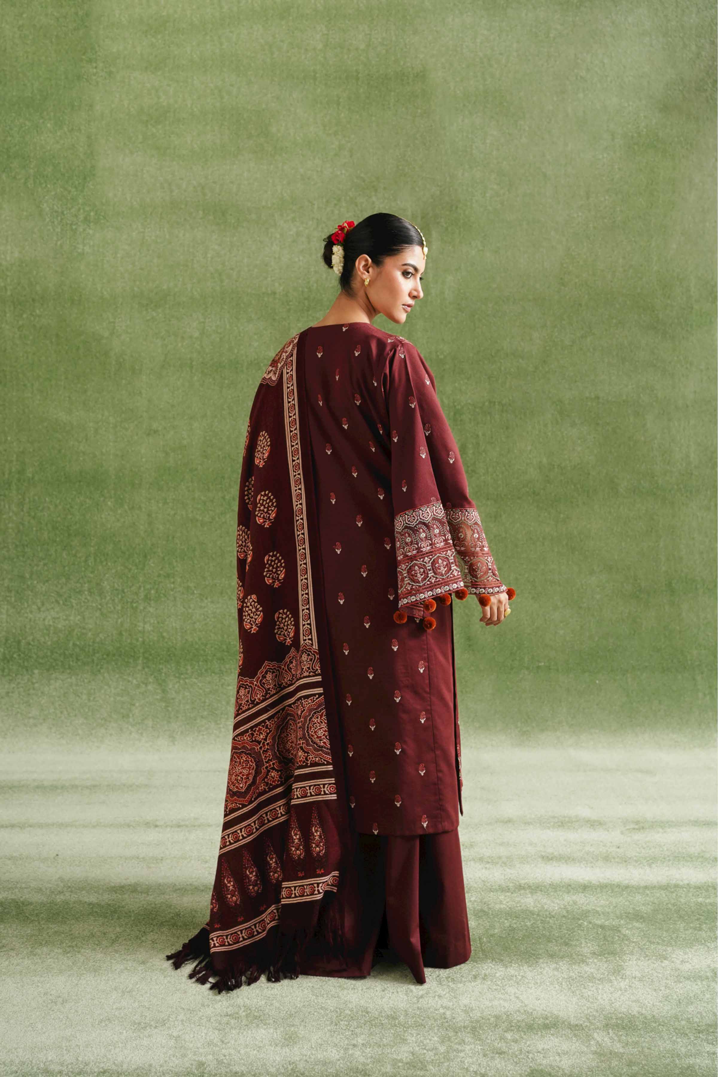 3 Piece - Embroidered Suit - 42404276