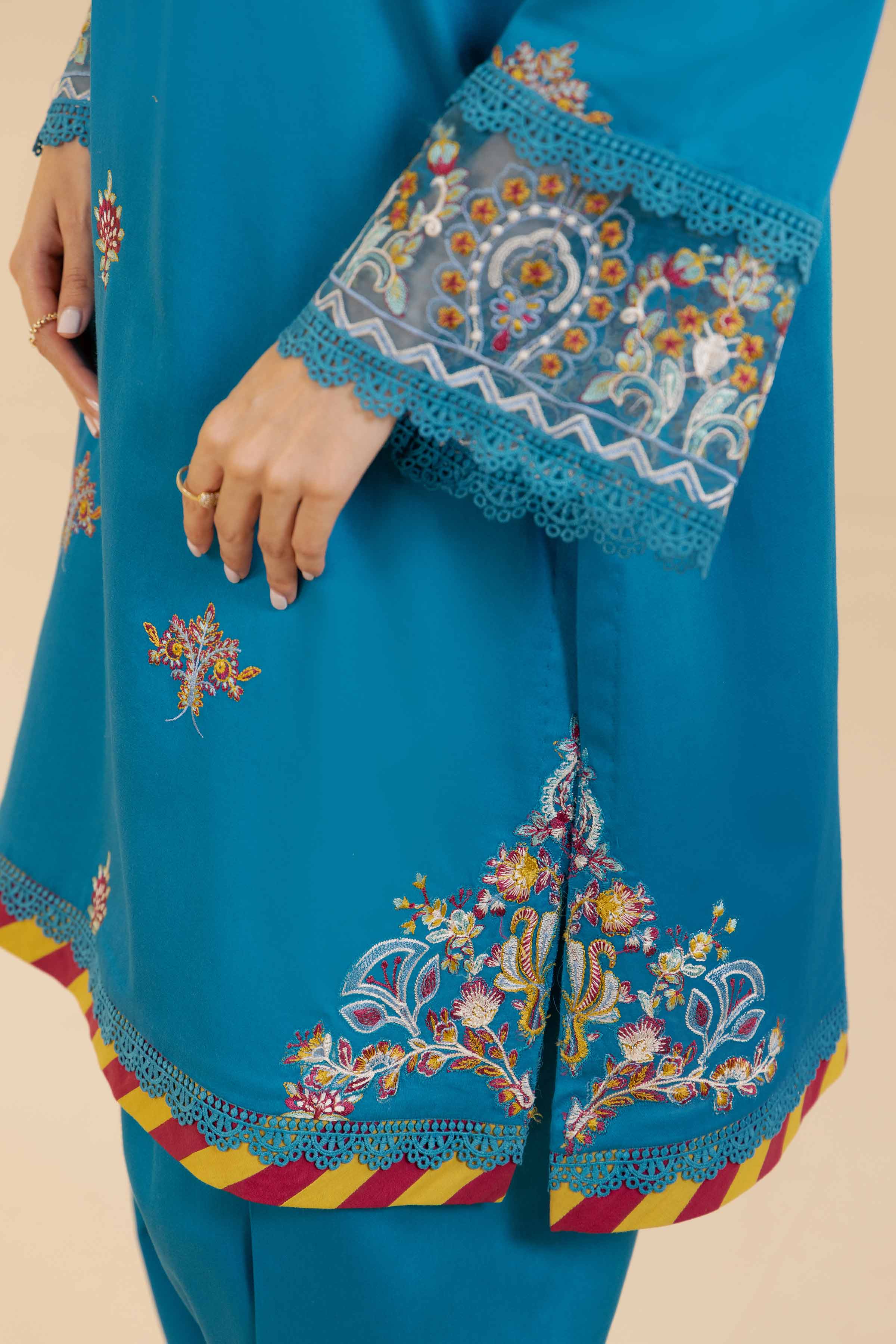 3 Piece - Embroidered Suit - 42404285