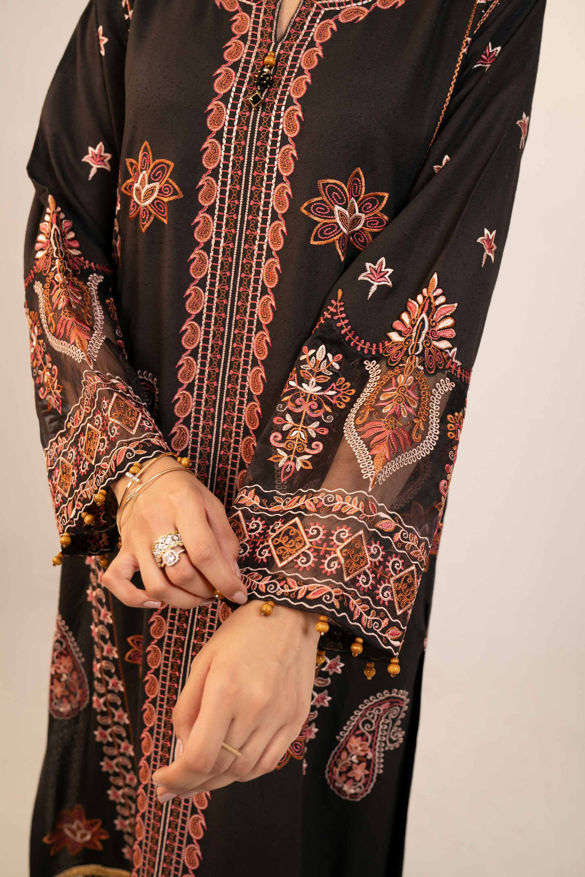 3 Piece - Embroidered Suit - 42404380