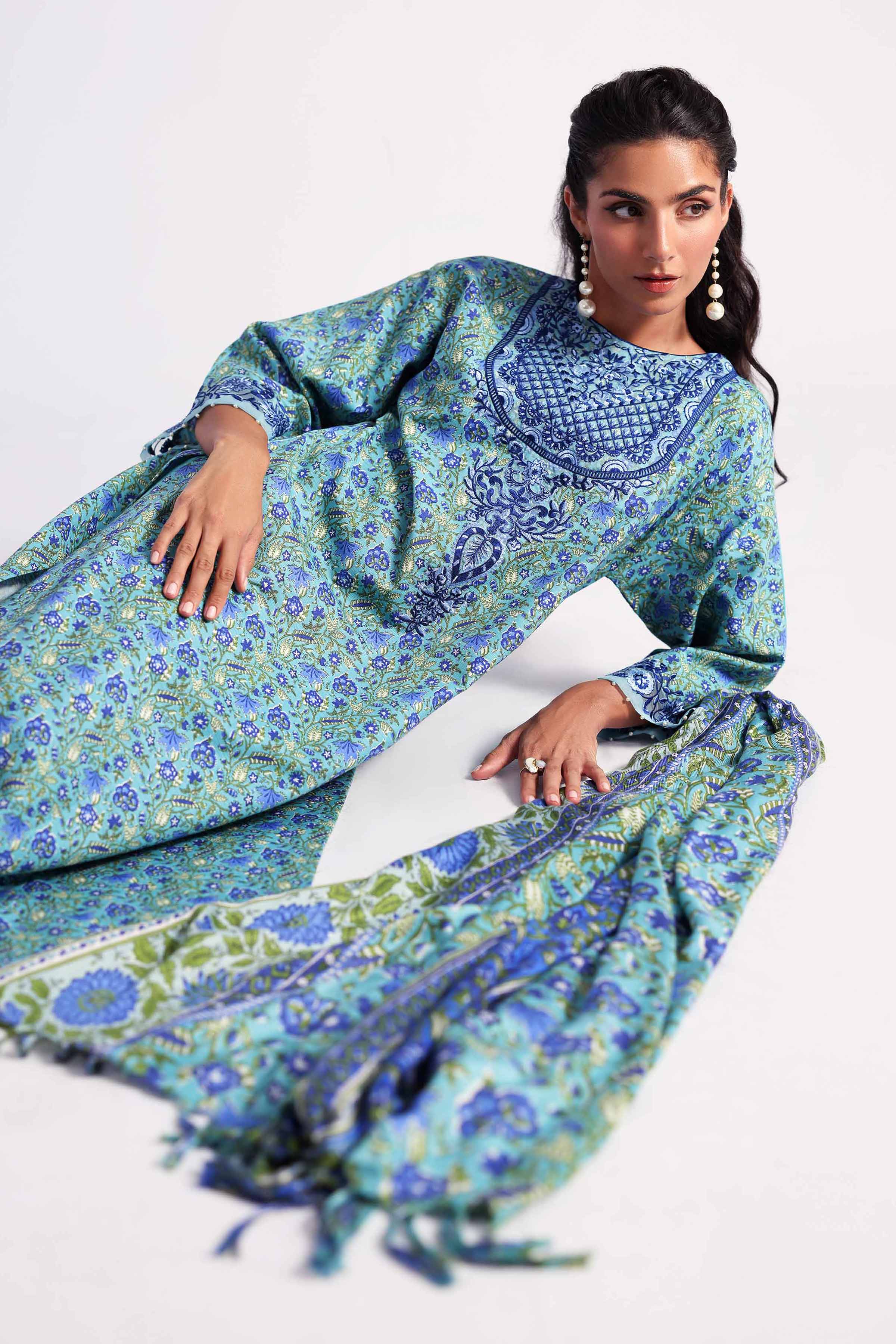 2 Piece - Printed Embroidered Suit - 42404453