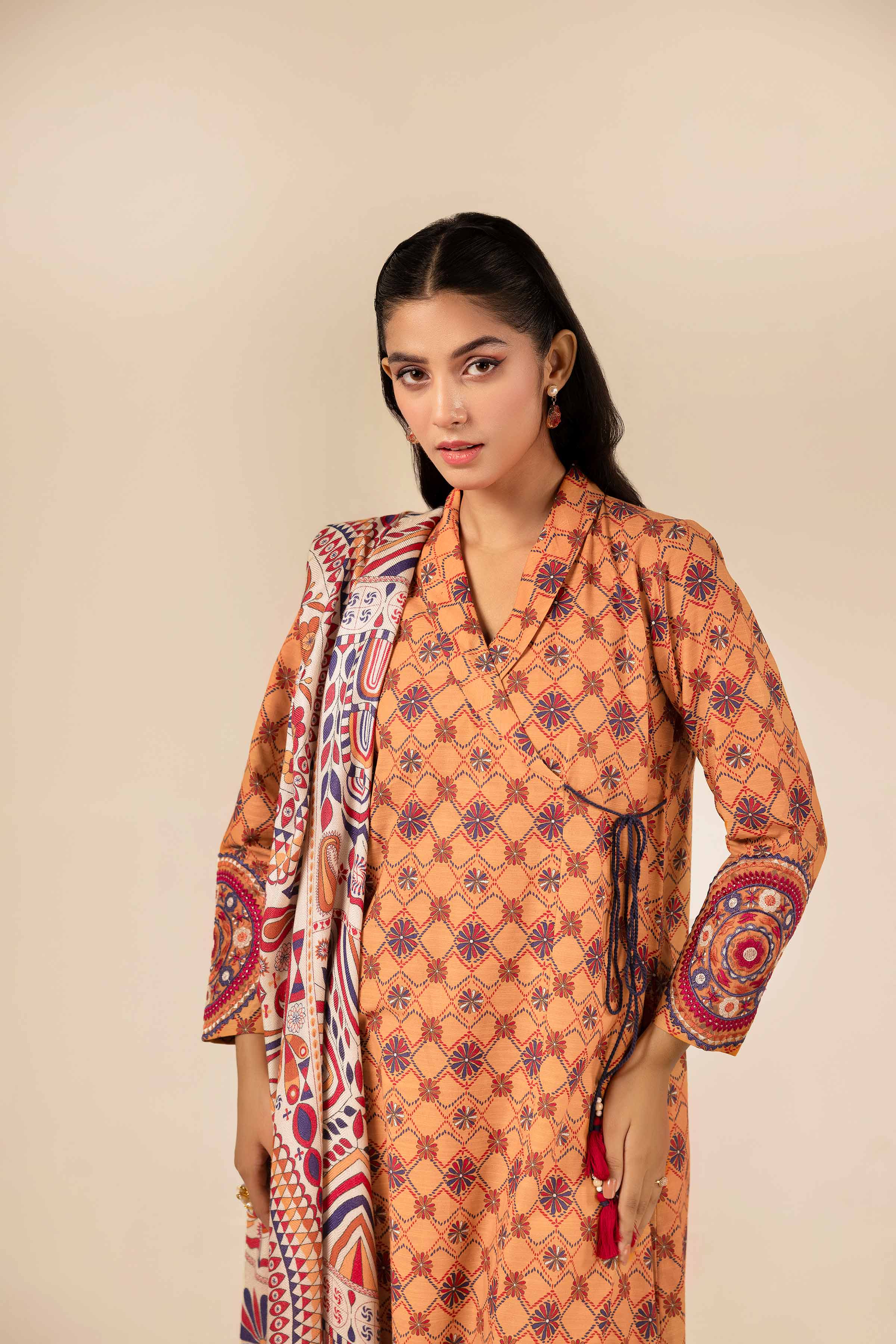 2 Piece - Printed Embroidered Suit - 42404455