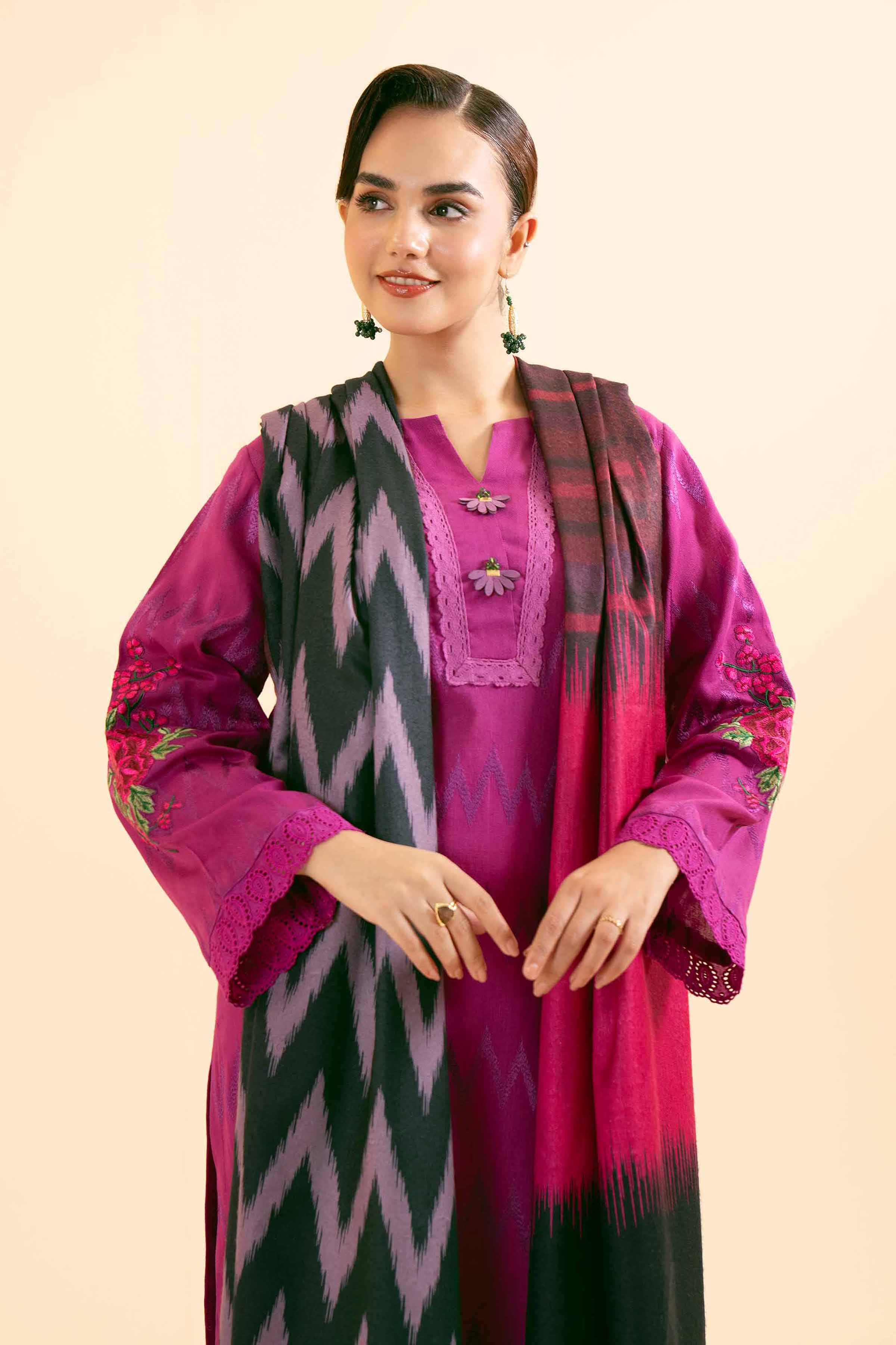 3 Piece - Embroidered Suit - 42404560