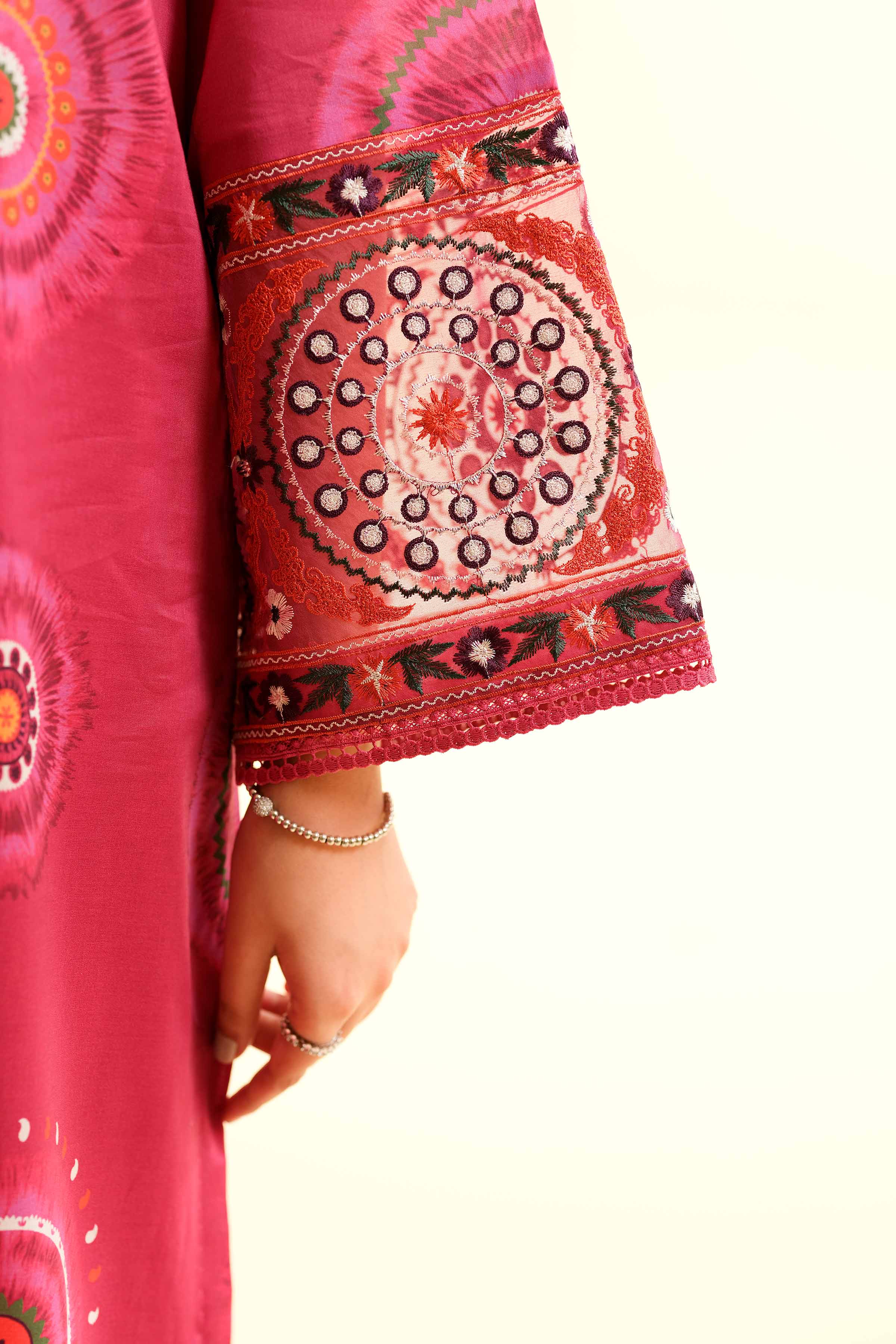 2 Piece - Printed Embroidered Suit - 42501156