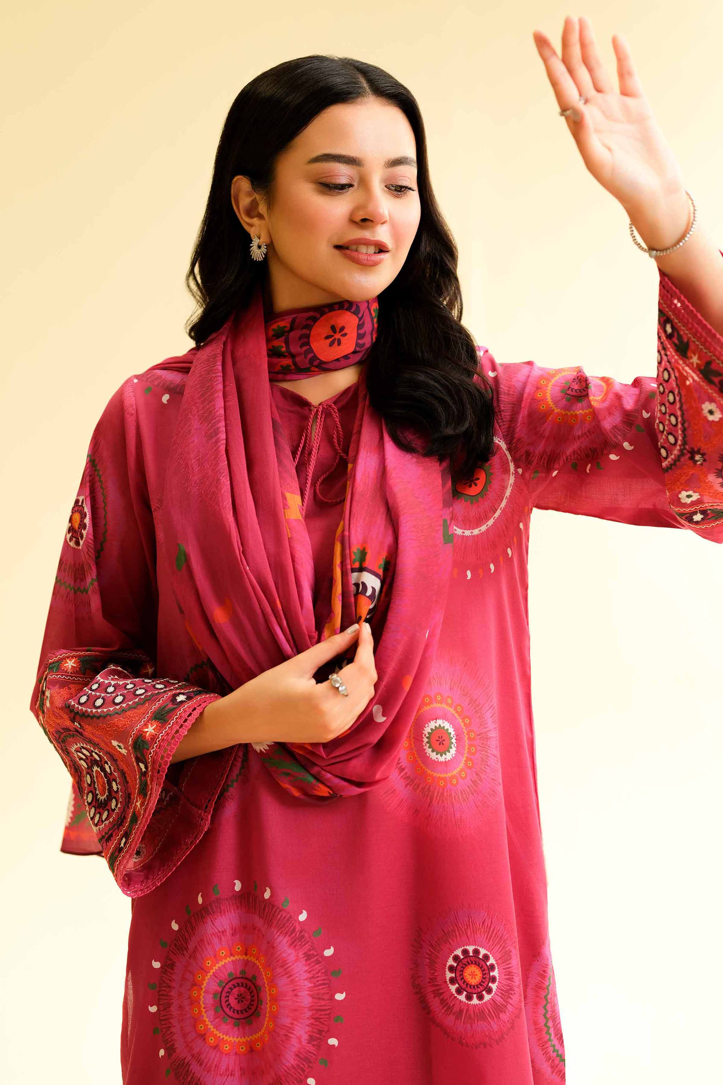 2 Piece - Printed Embroidered Suit - 42501156