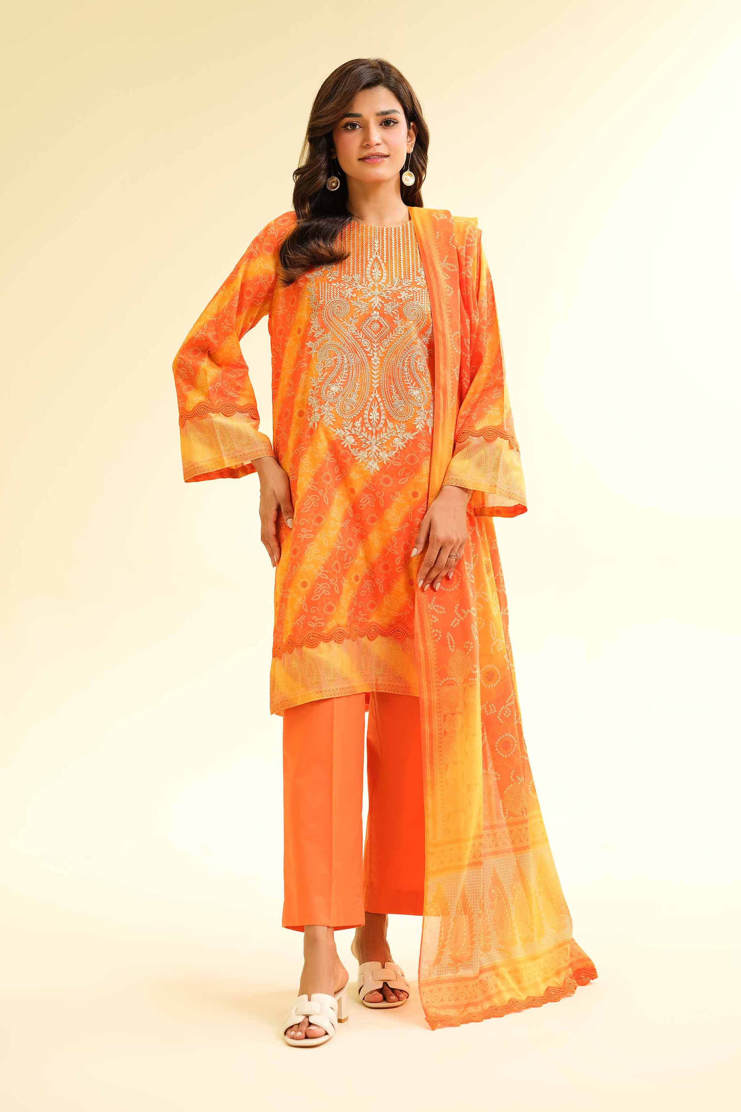 2 Piece - Printed Embroidered Suit - 42501161