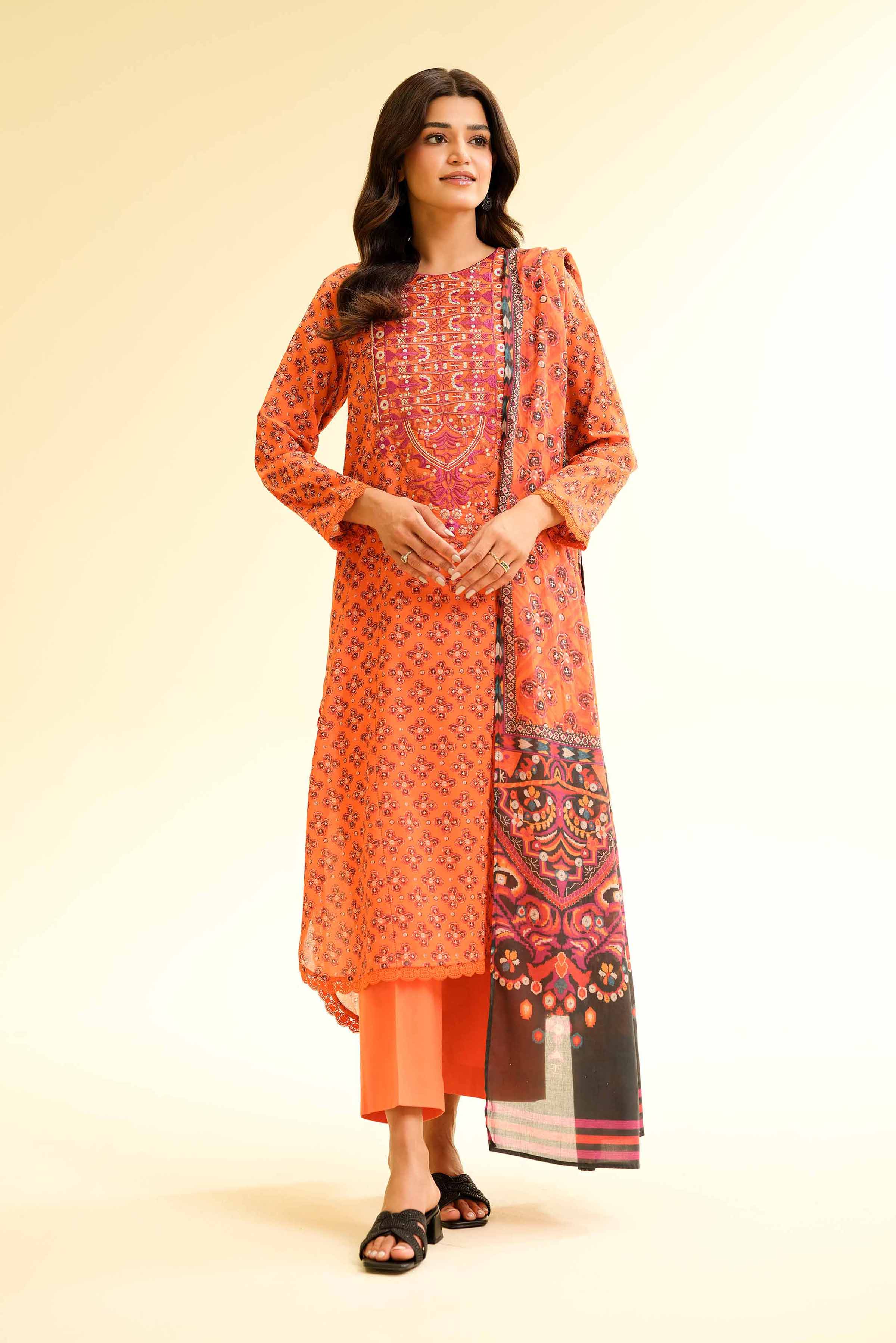 2 Piece - Printed Embroidered Suit - 42501164