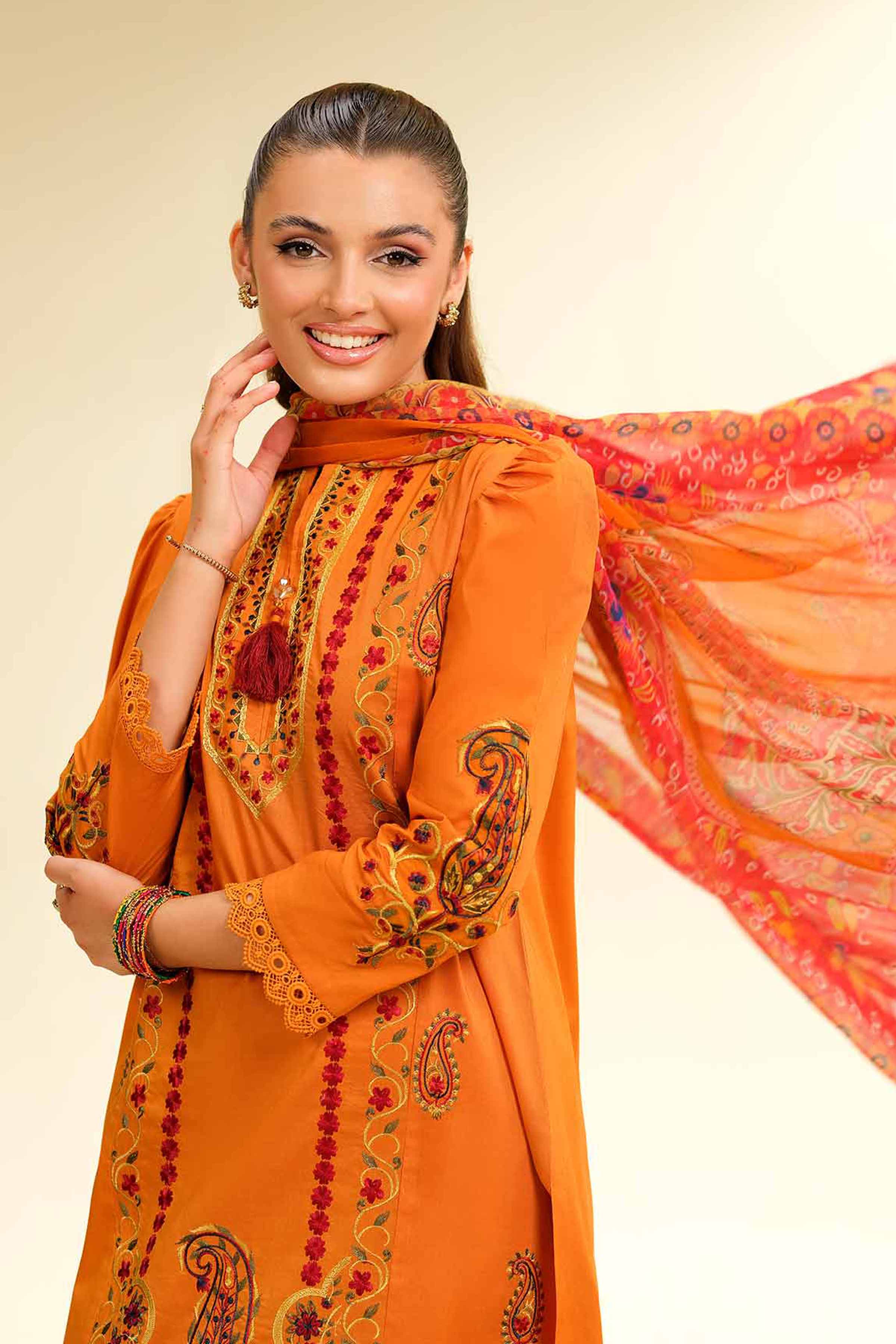 3 Piece - Embroidered Suit - 42501384