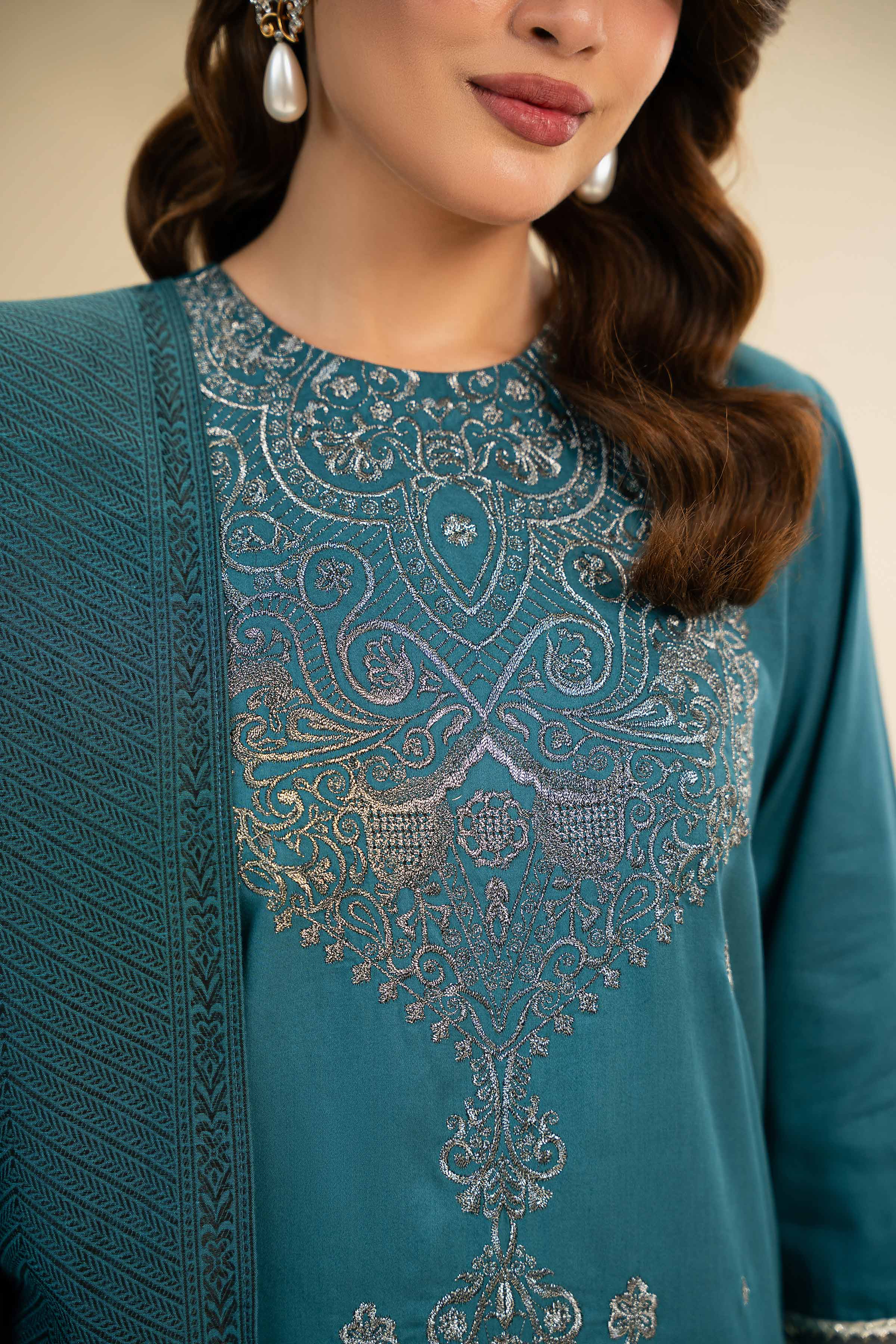 3 Piece - Embroidered Suit - 42501388