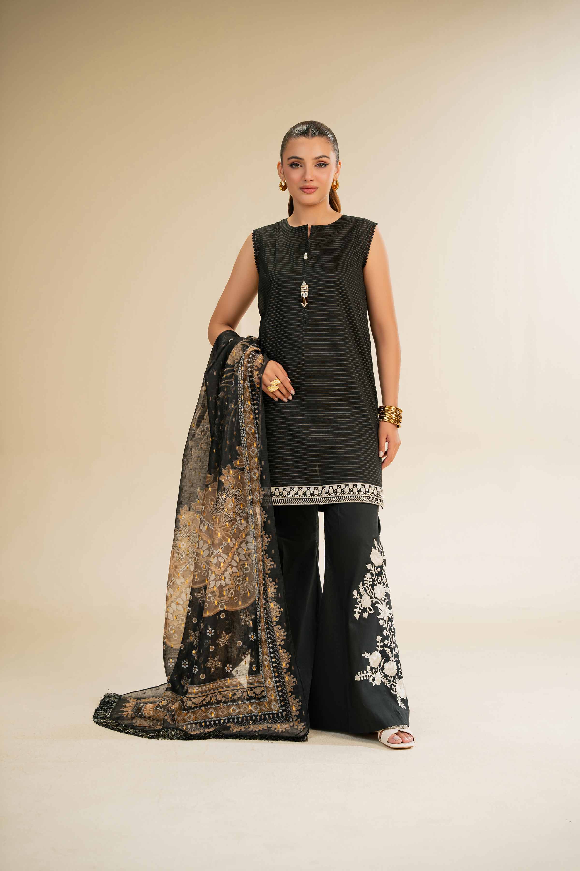 3 Piece - Embroidered Suit - 42501438