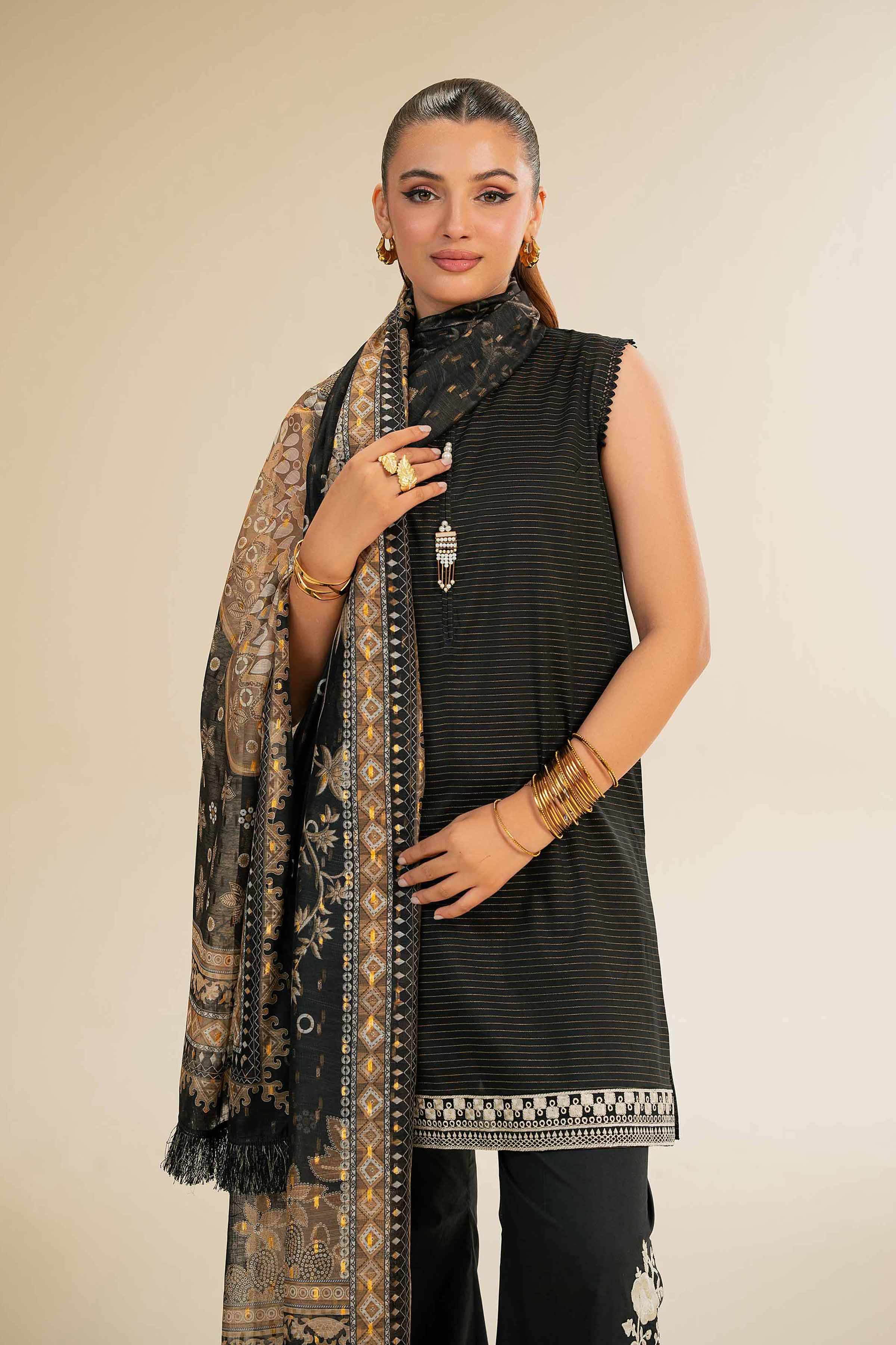 3 Piece - Embroidered Suit - 42501438