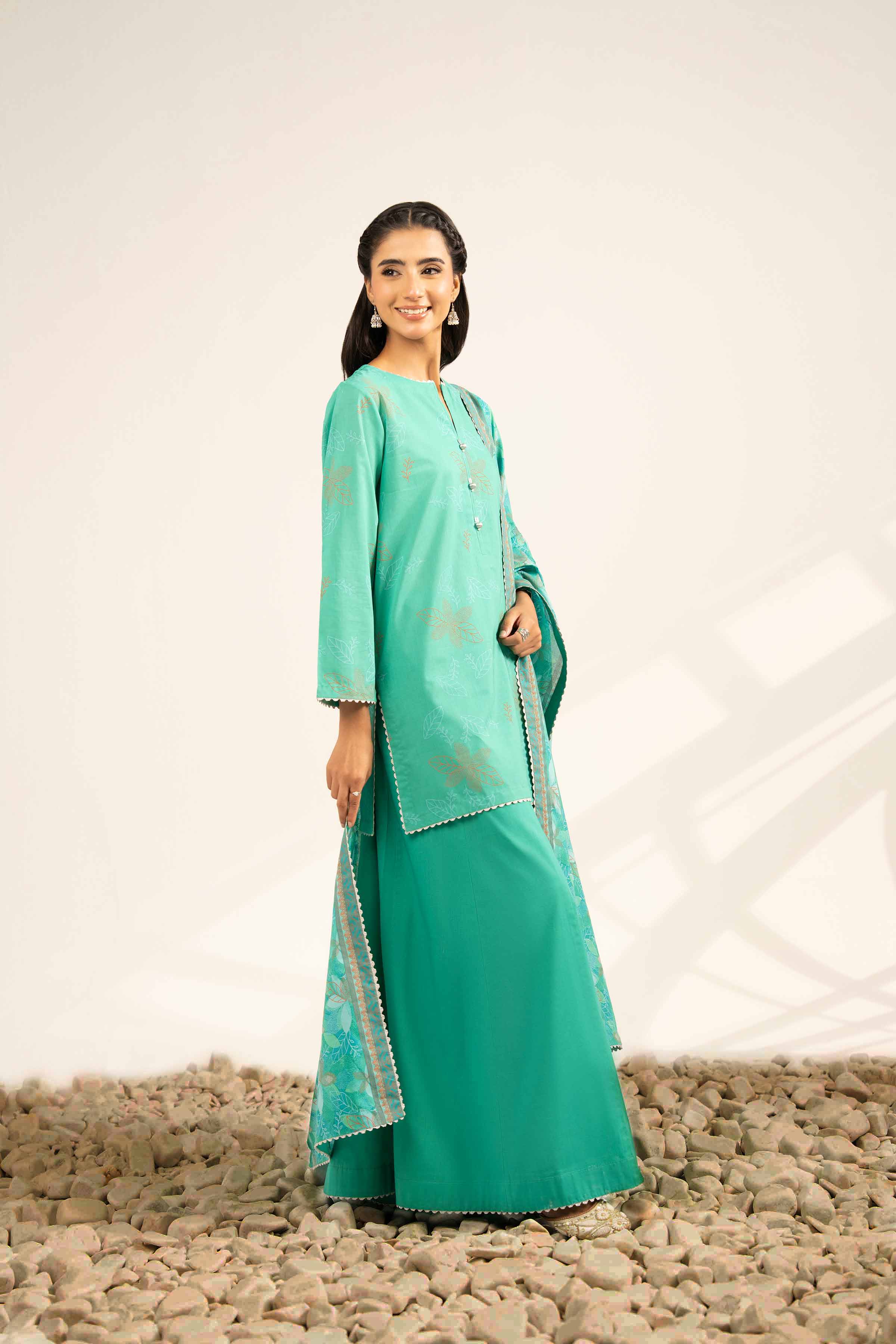 NISHATUAE - Green Printed Lawn 3-piece Unstitched Suit
