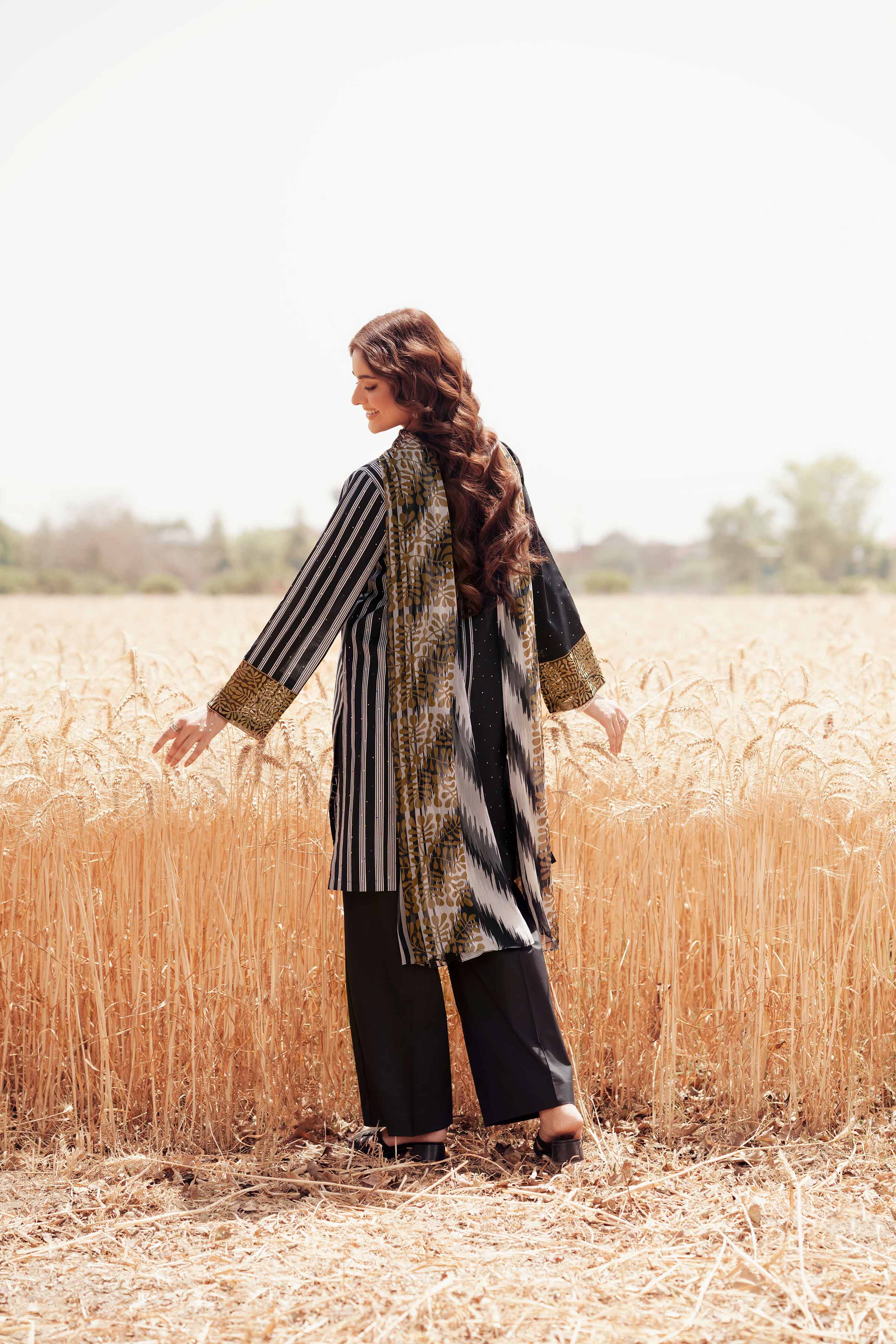 3 Piece - Printed Embroidered Suit - 42502030