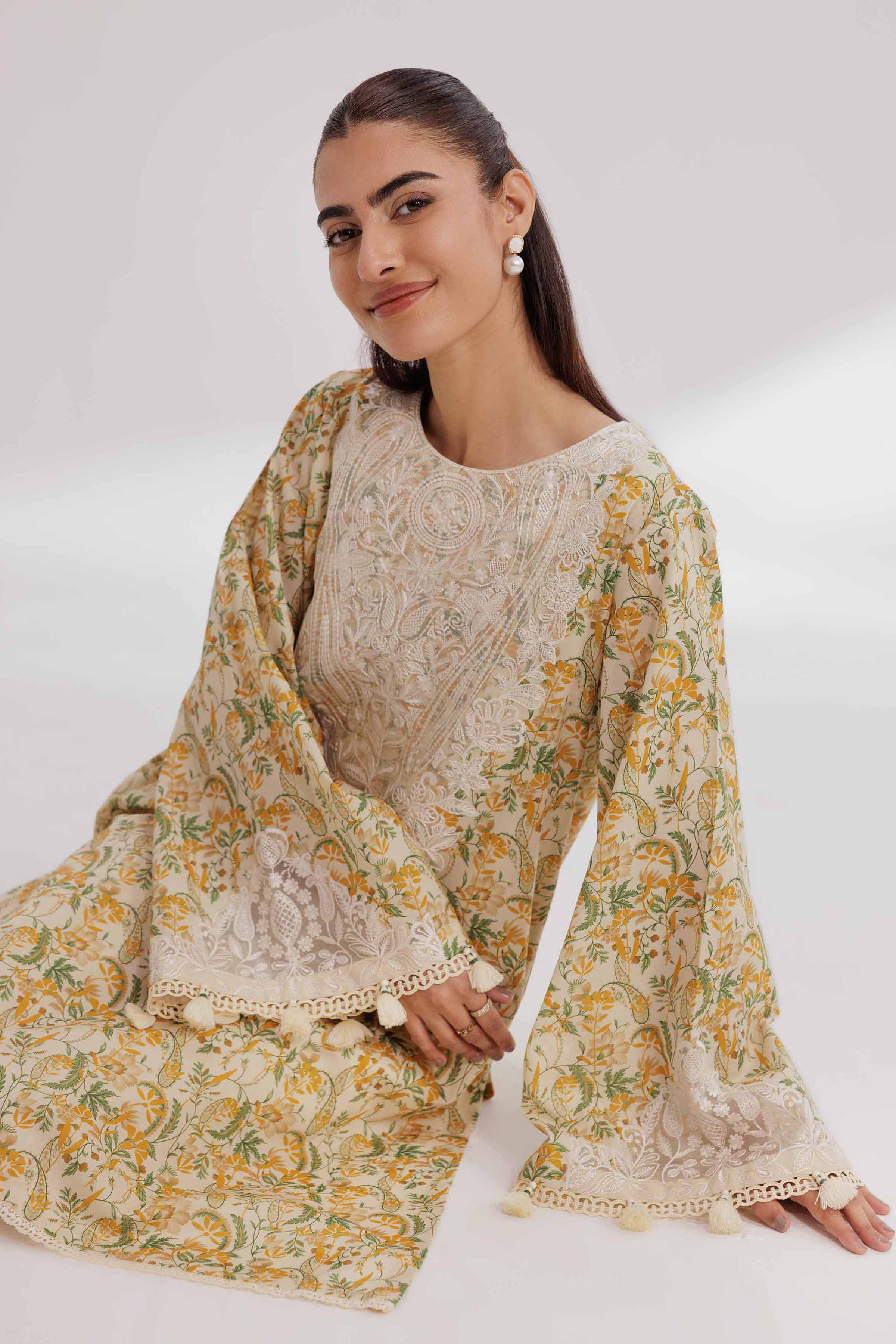 2 Piece - Printed Embroidered Suit - 42502070