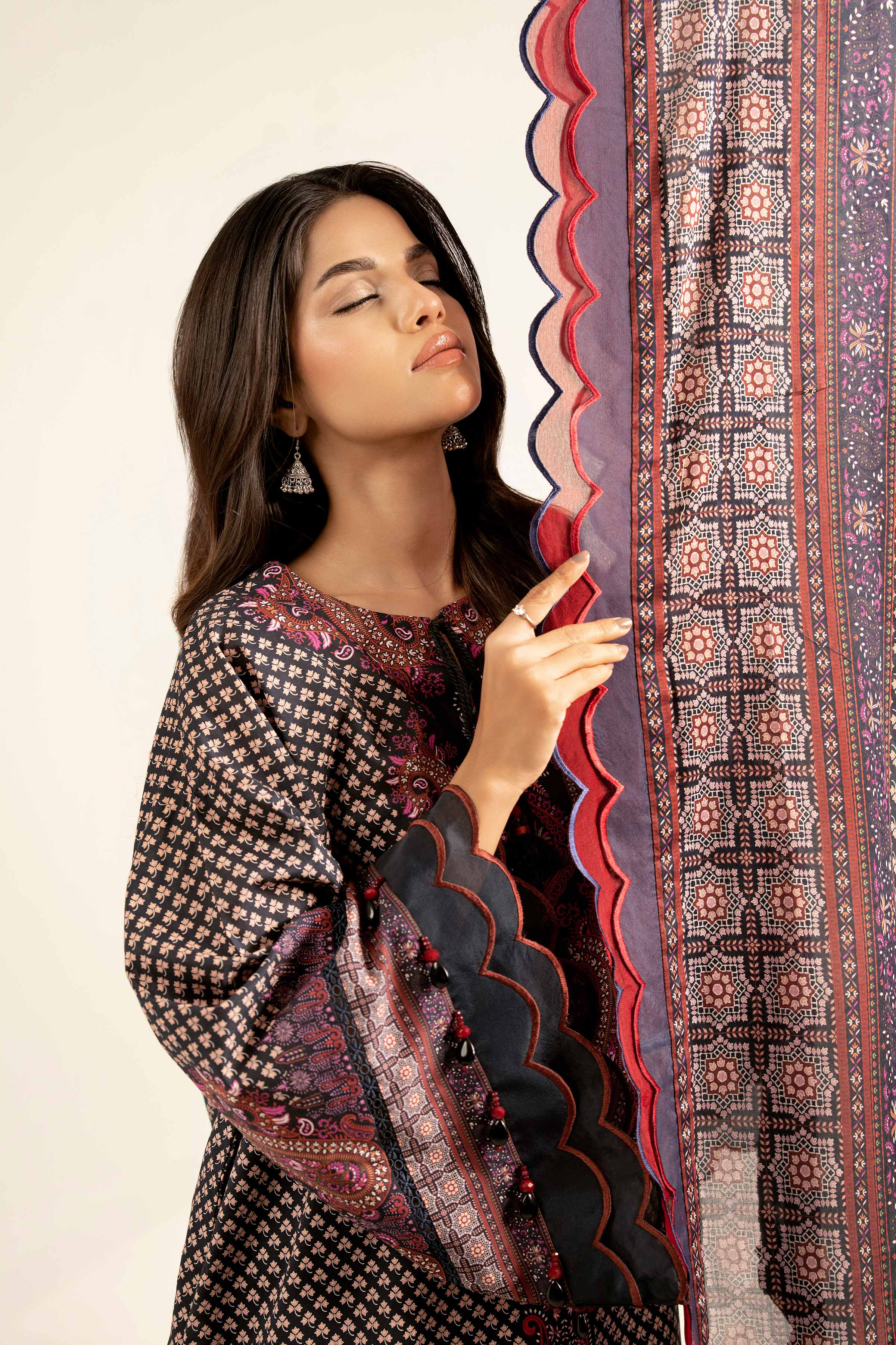 NISHATUAE - Black Printed Cambric 3-piece Unstitched Suit