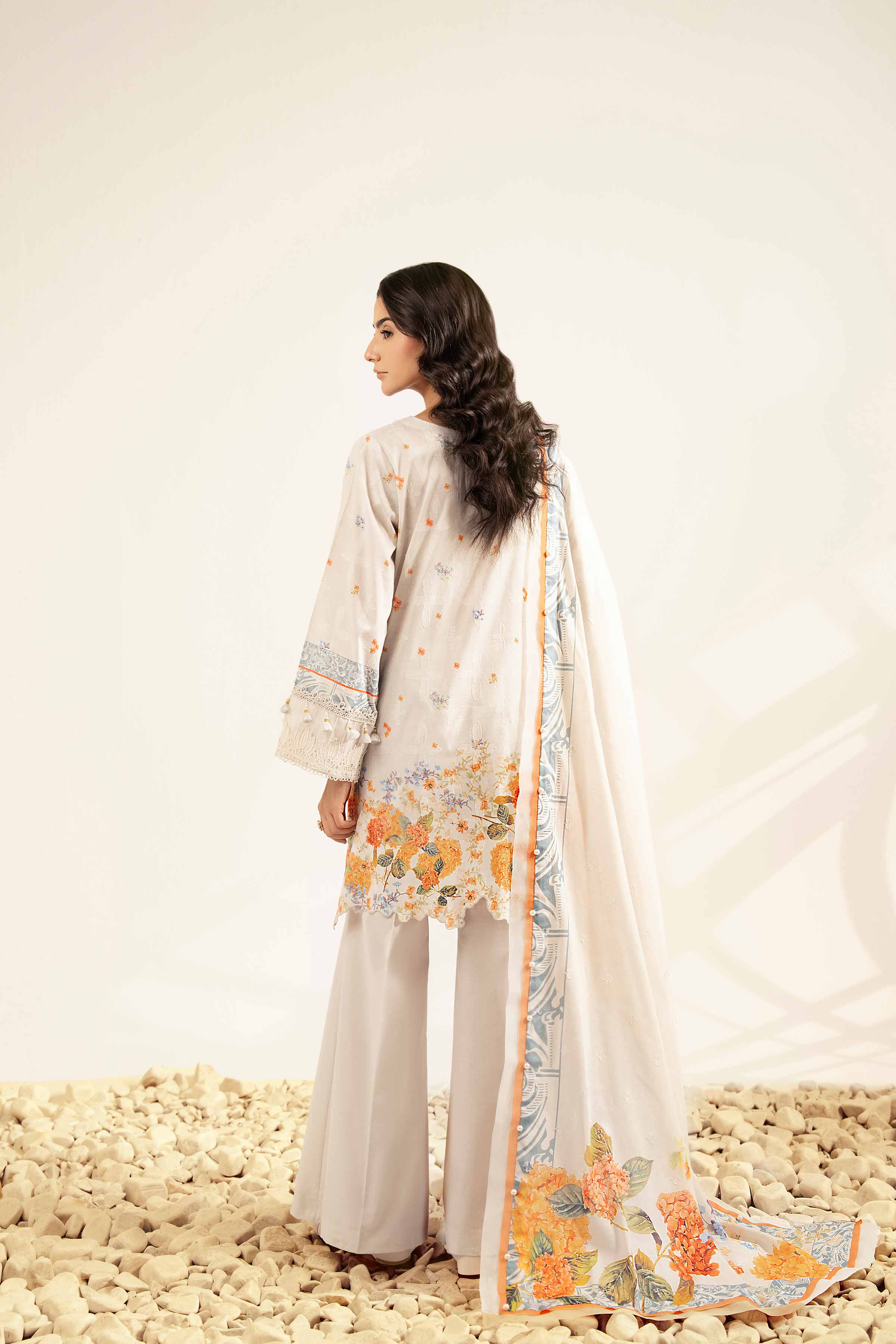 NISHATUAE - Grey Printed Jacquard 3-piece Unstitched Suit
