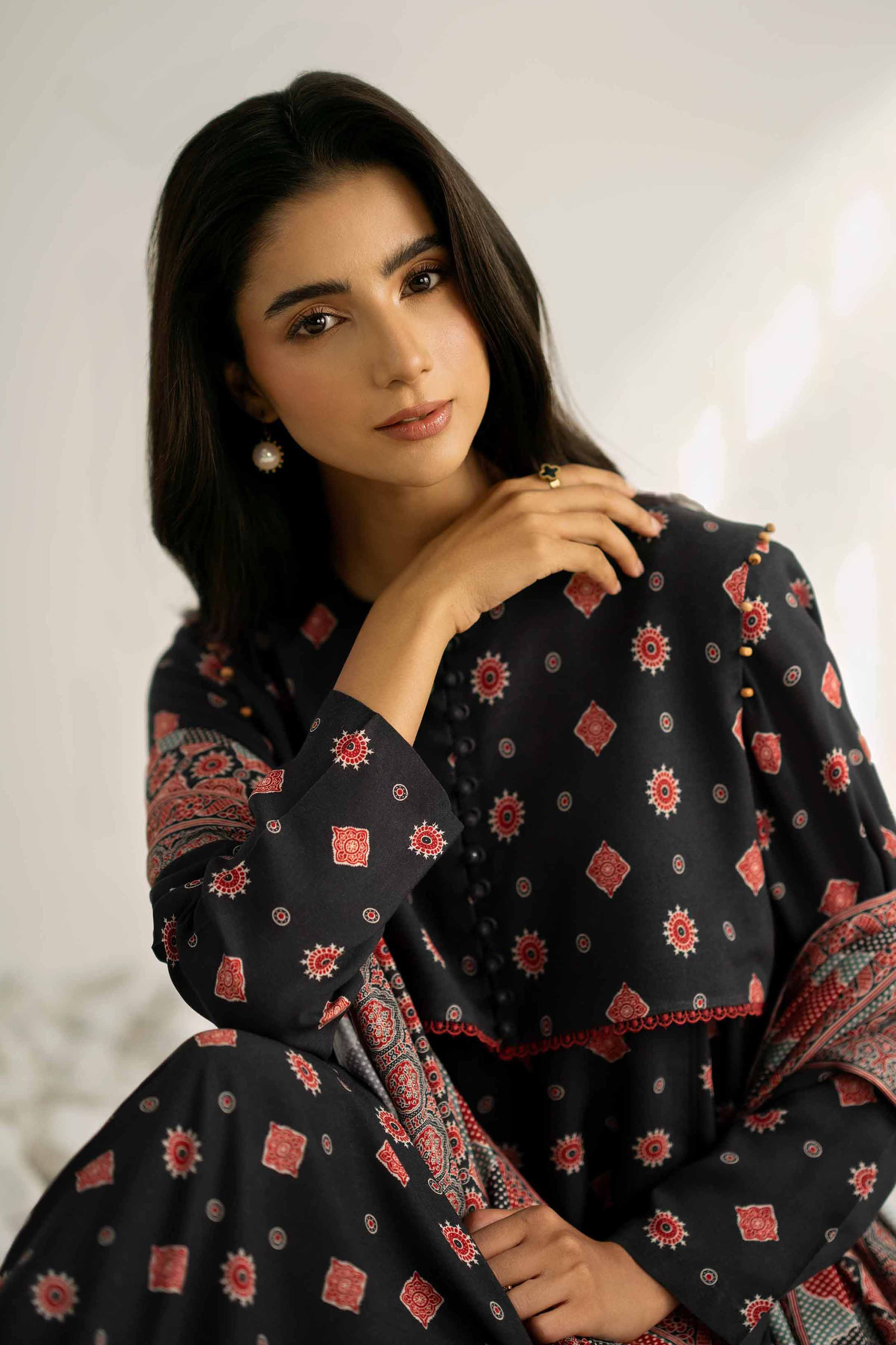 NISHATUAE - Black Printed Linen 3-piece Unstitched Suit