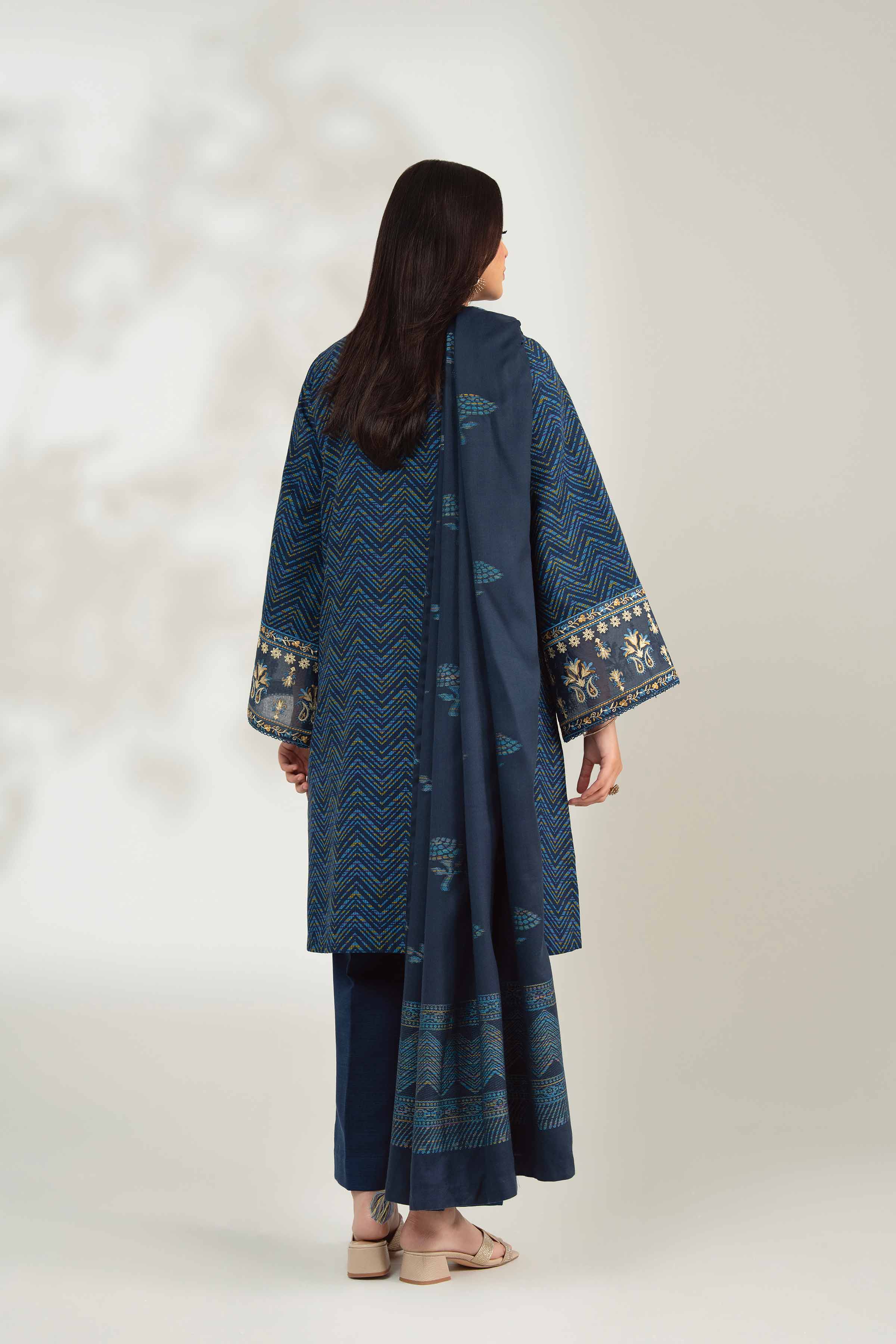NISHATUAE - Blue Embroidered Khaddar 3-piece Unstitched Suit