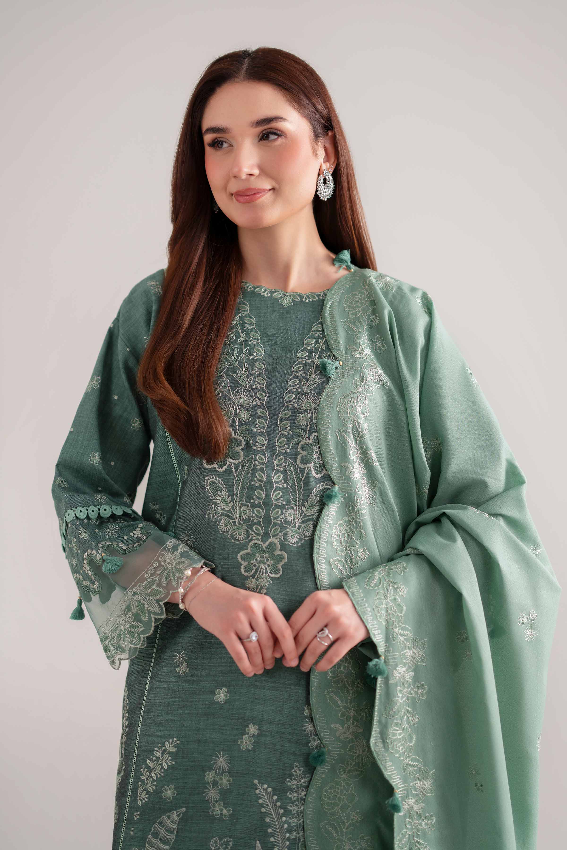 NISHATUAE - Green Embroidered Khaddar 3-piece Unstitched Suit