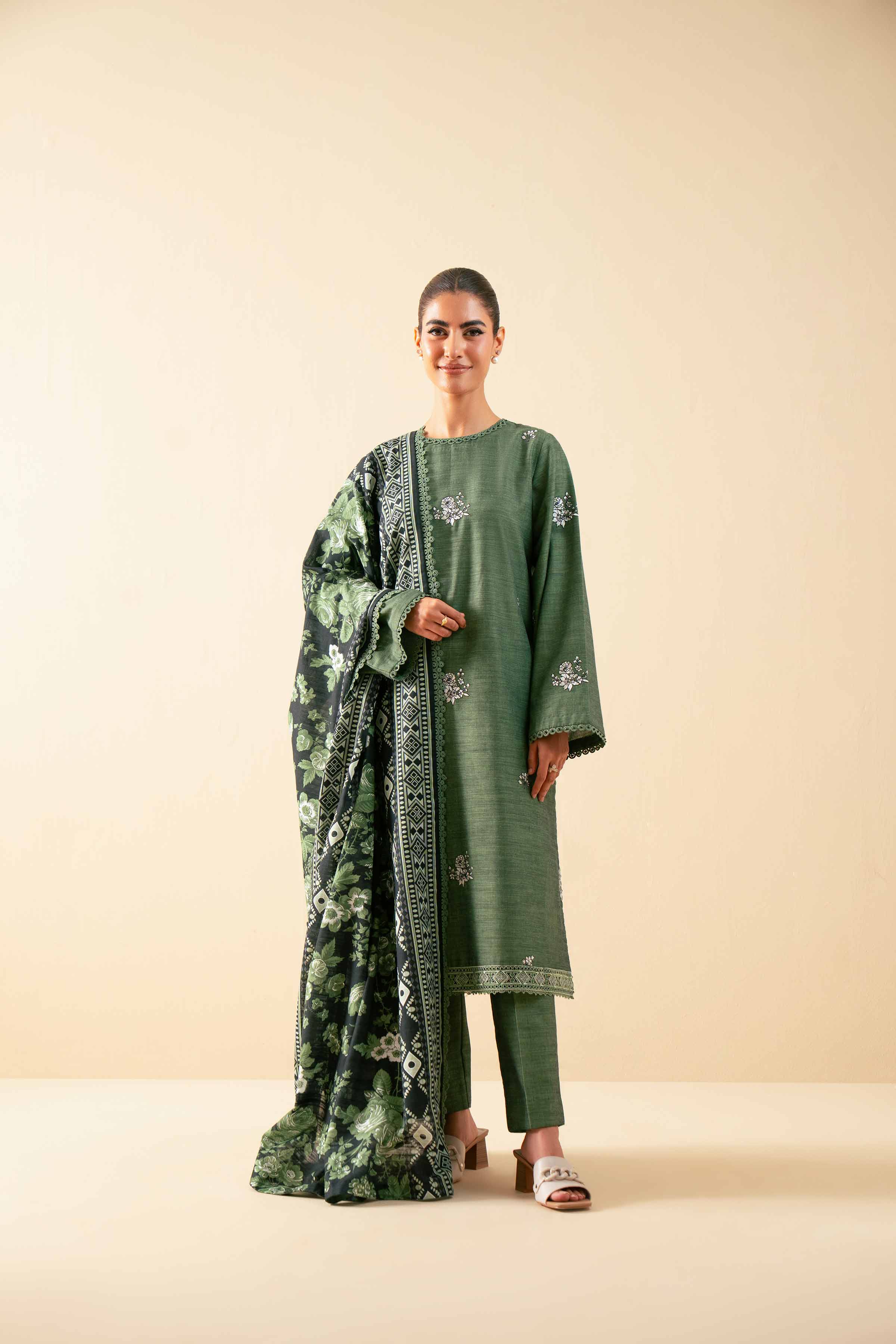 NISHATUAE - Green Embroidered Khaddar 3-piece Unstitched Suit