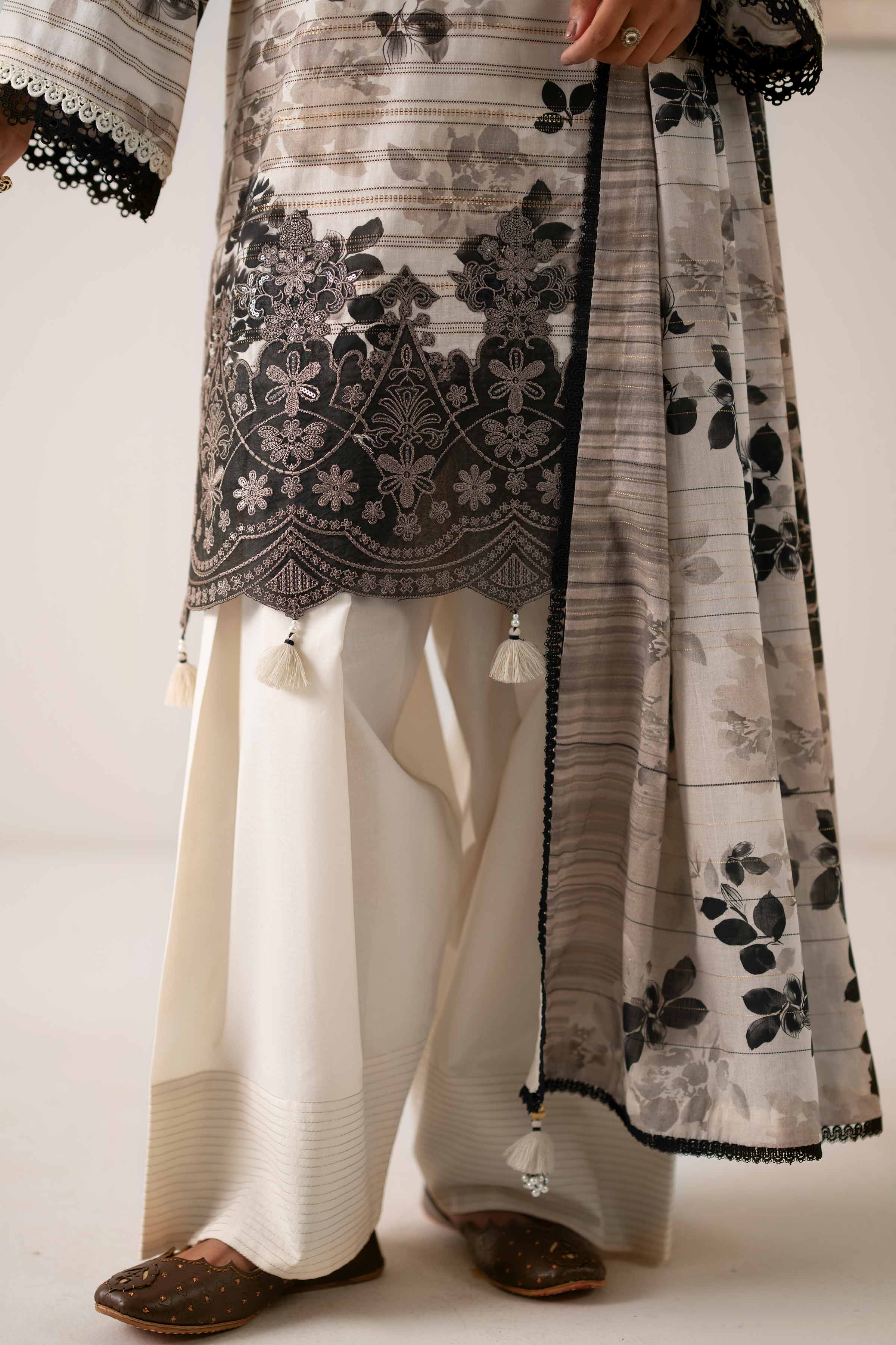 NISHATUAE - Off White Embroidered Stripe 3-piece Unstitched Suit