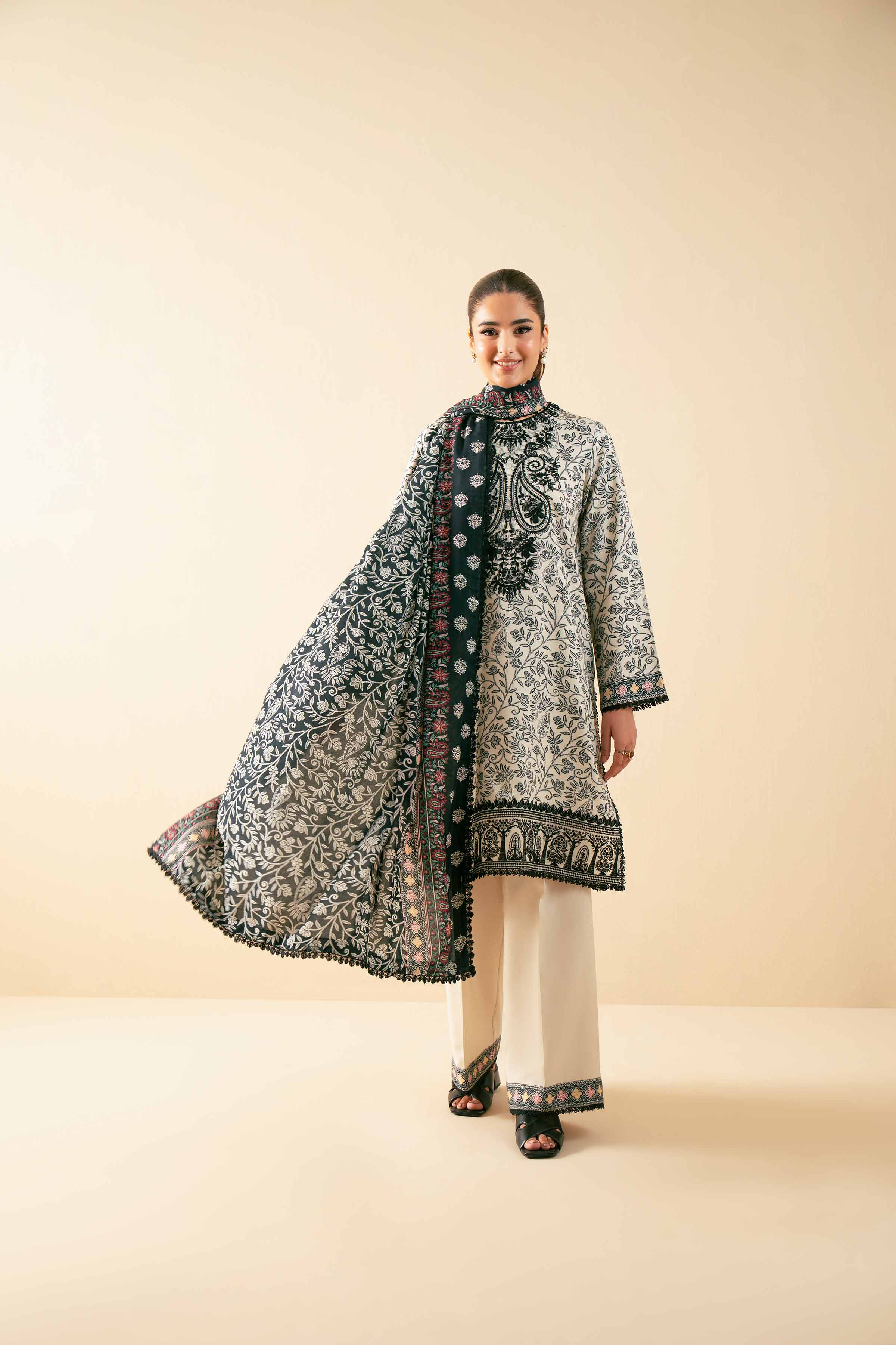 NISHATUAE - Off White Embroidered Linen 3-piece Unstitched Suit